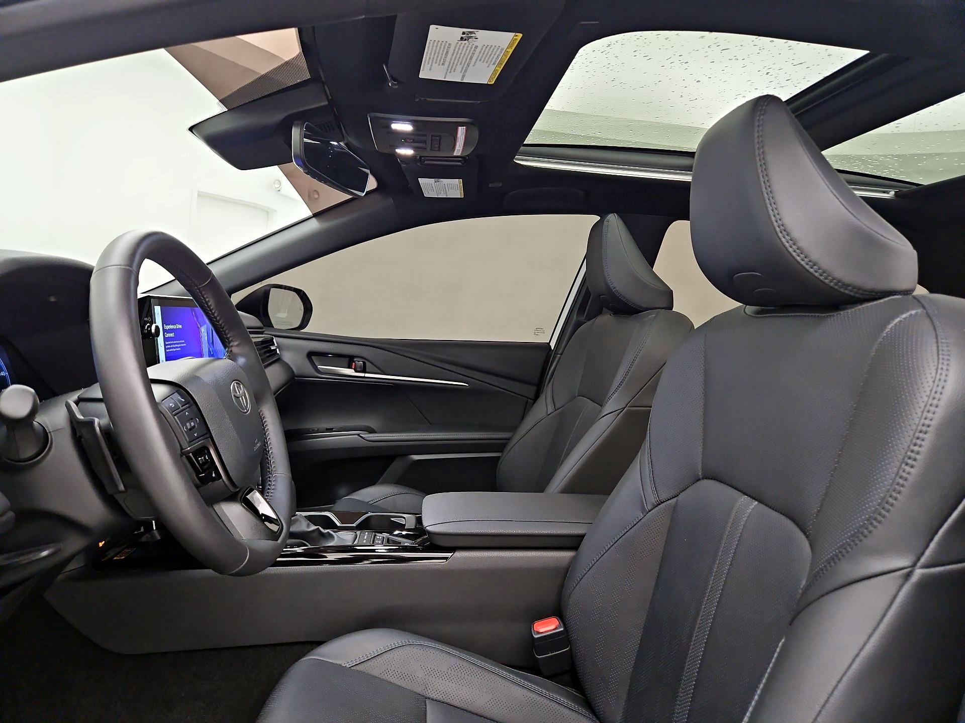 Thumbnail: 2025 Toyota Camry - 19