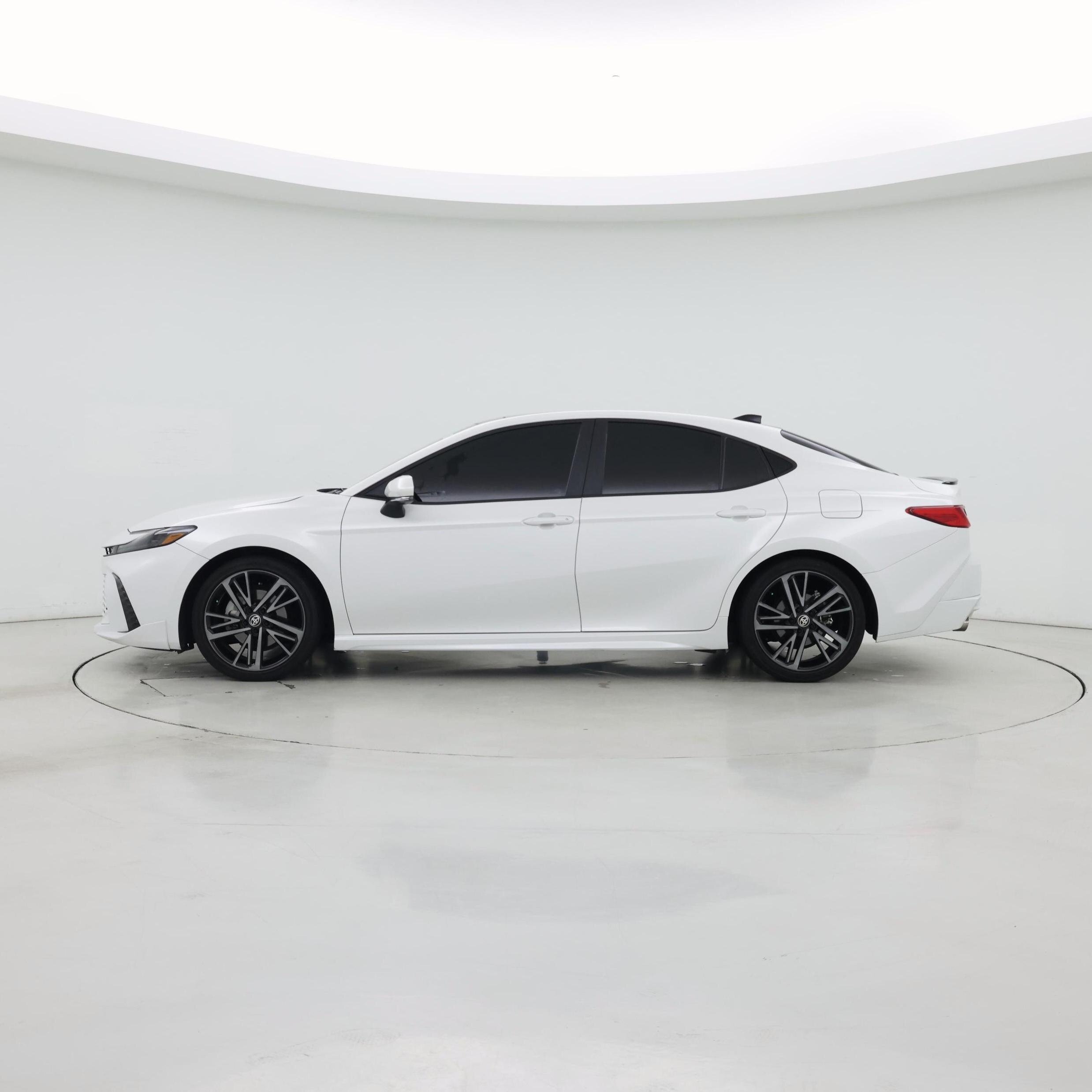 Thumbnail: 2025 Toyota Camry - 3