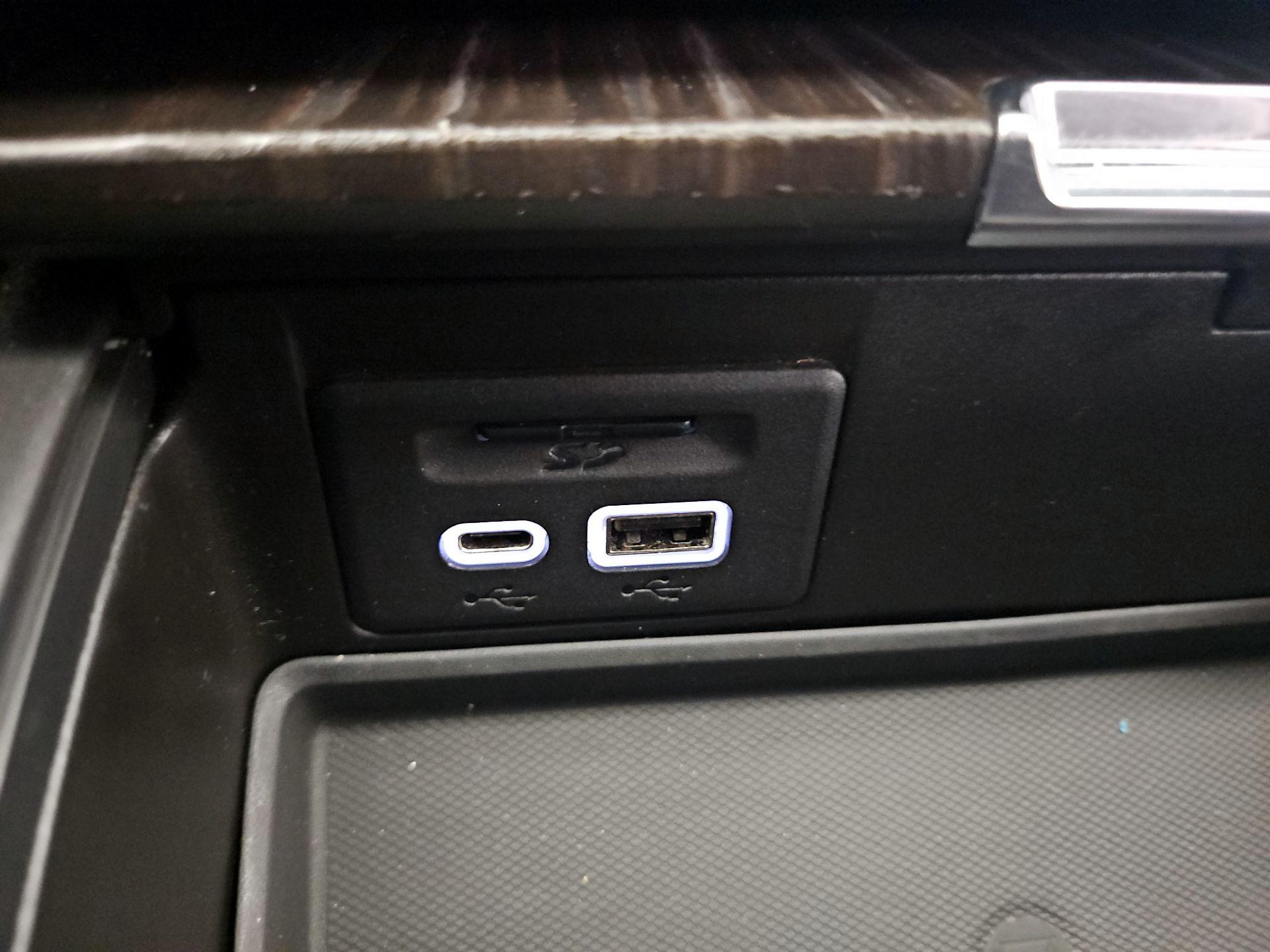 Thumbnail: 2021 GMC Yukon - 19