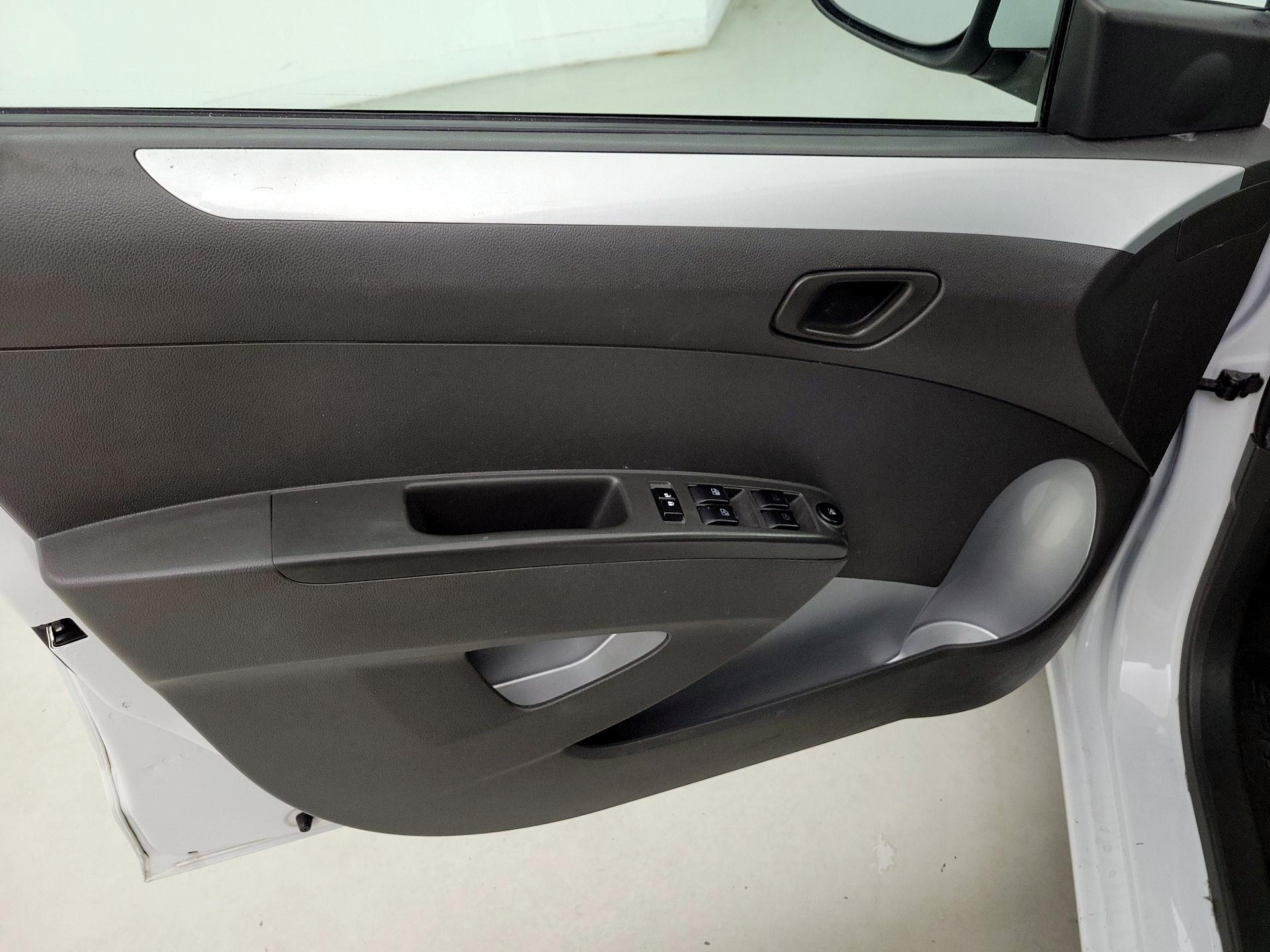 Thumbnail: 2014 Chevrolet Spark - 12