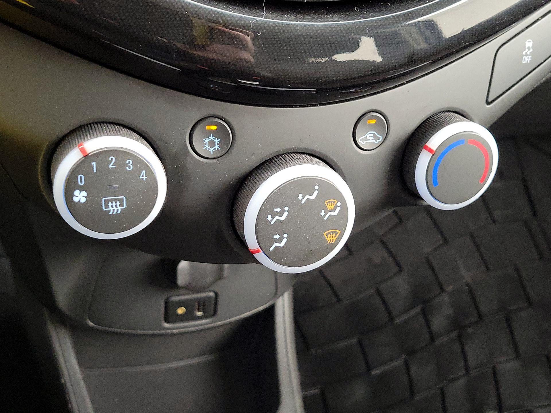 Thumbnail: 2014 Chevrolet Spark - 15