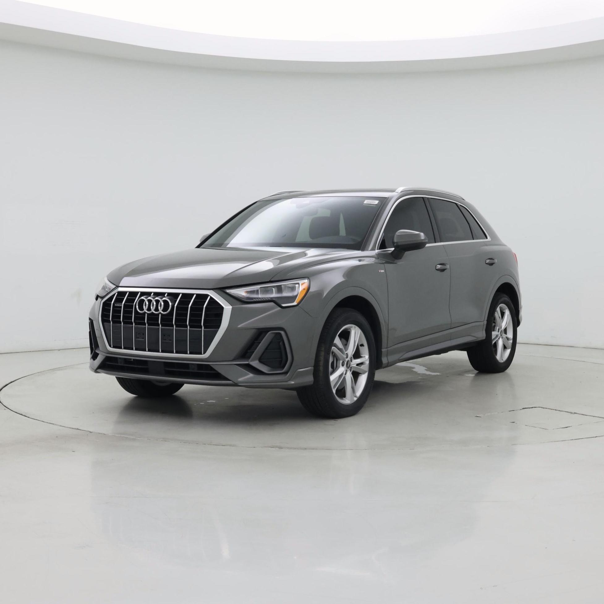 Thumbnail: 2021 Audi Q3 - 4