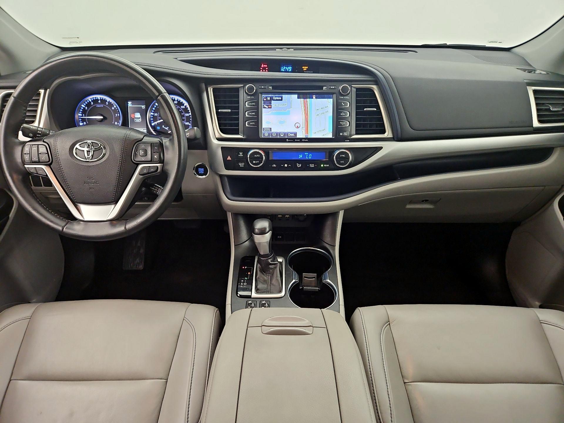 Thumbnail: 2019 Toyota Highlander - 9