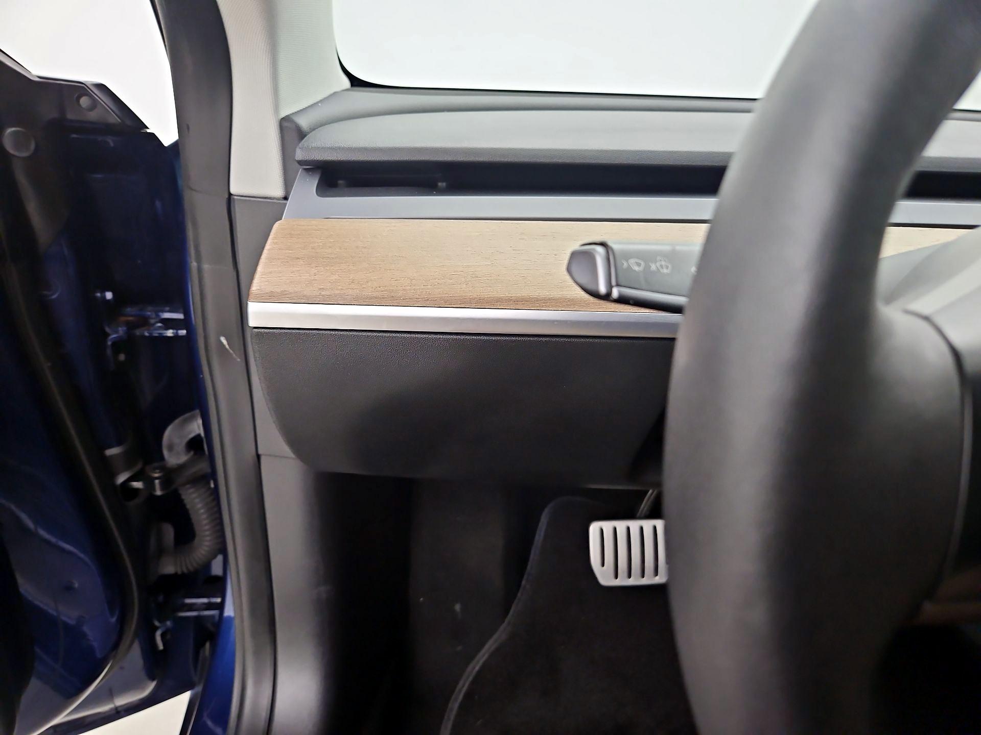 Thumbnail: 2021 Tesla Model 3 - 13
