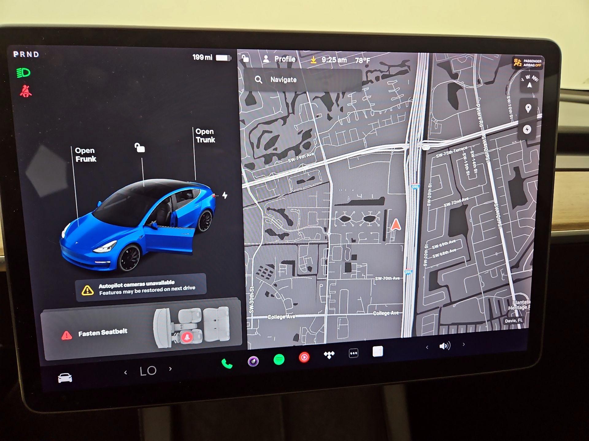 Thumbnail: 2021 Tesla Model 3 - 14