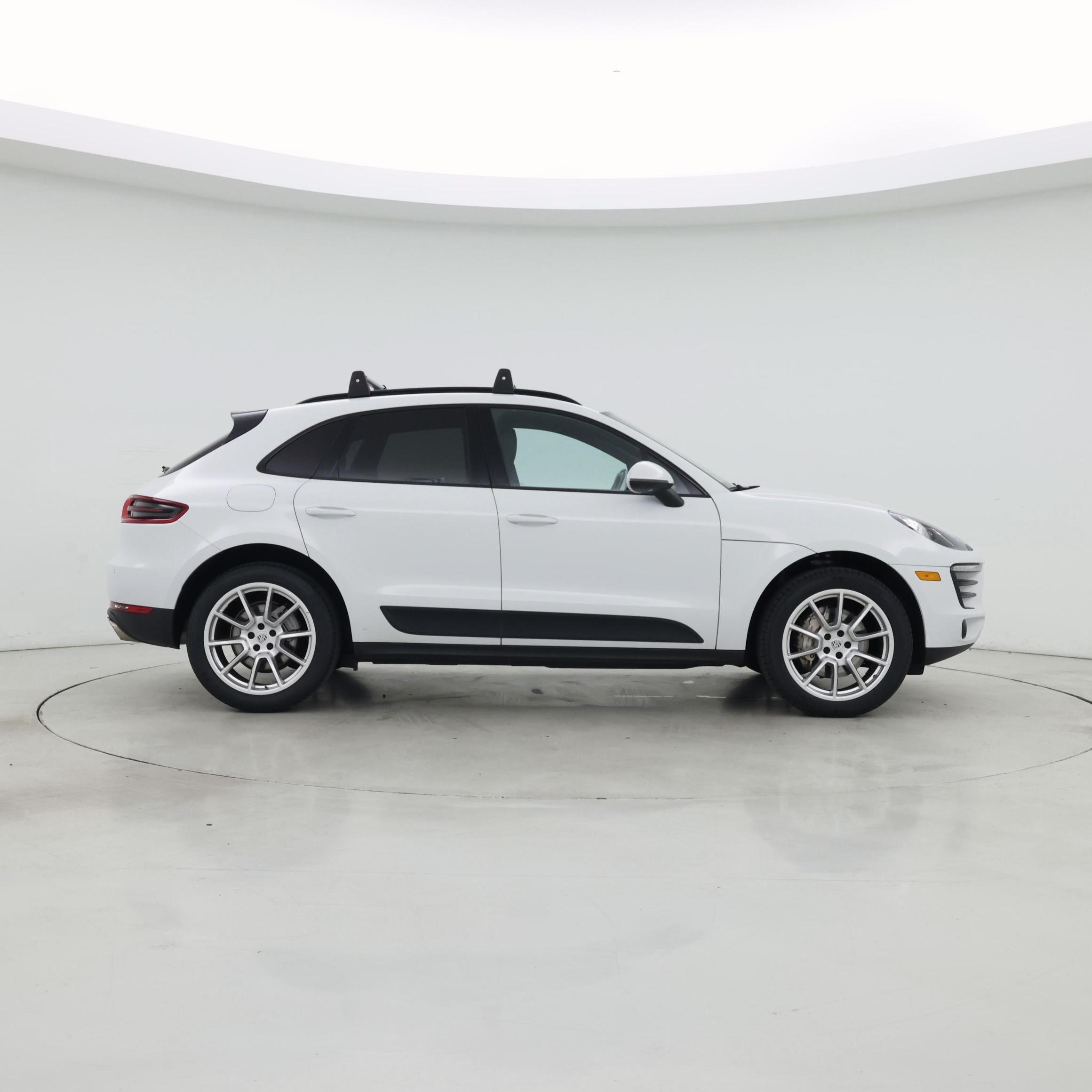 Thumbnail: 2018 Porsche Macan - 7