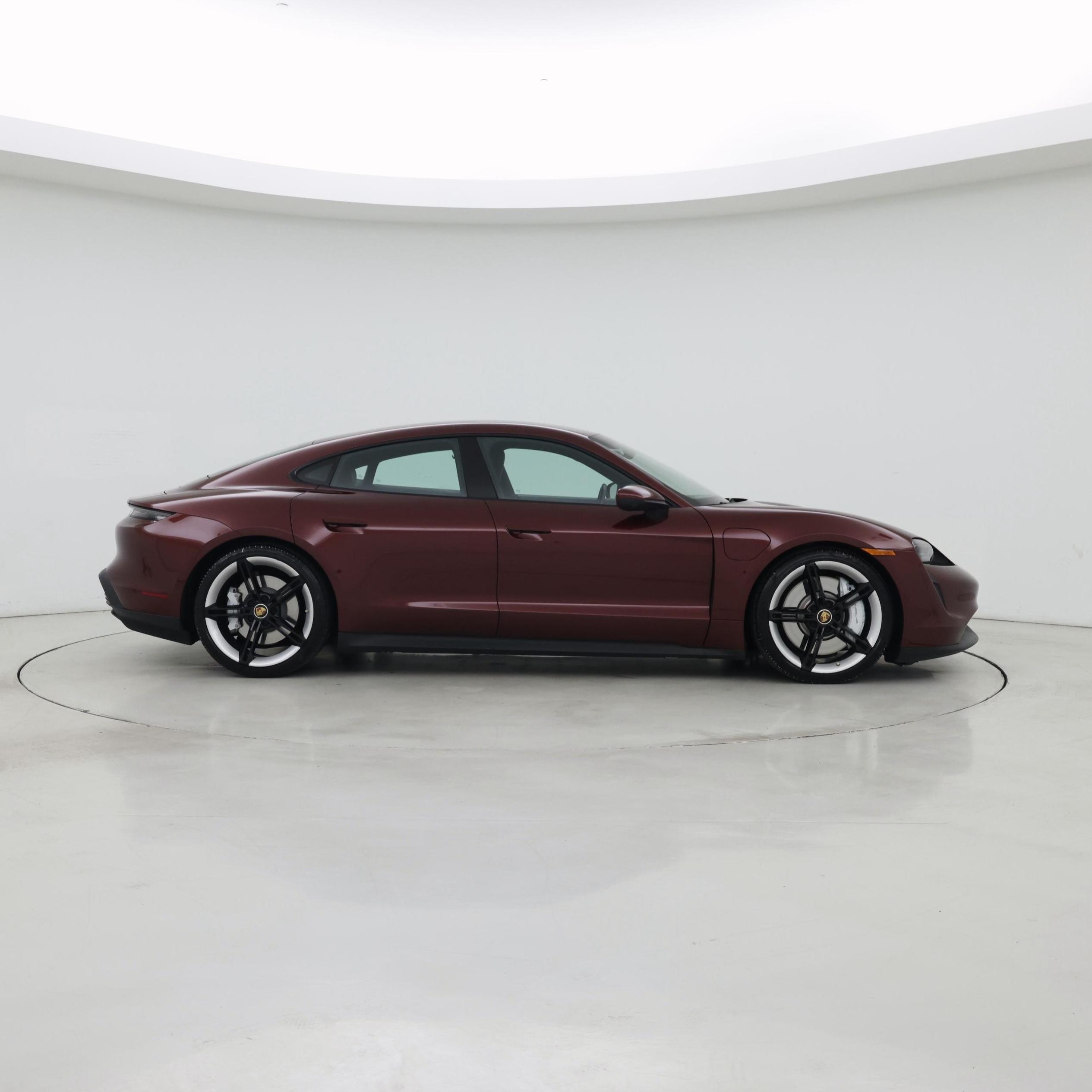 Thumbnail: 2021 Porsche Taycan - 7