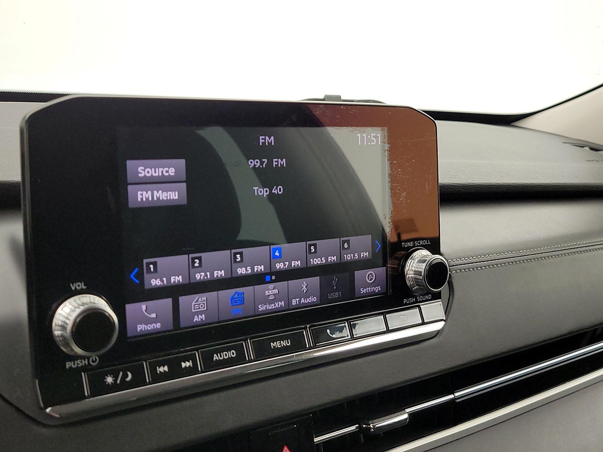 Thumbnail: 2022 Mitsubishi Outlander - 15