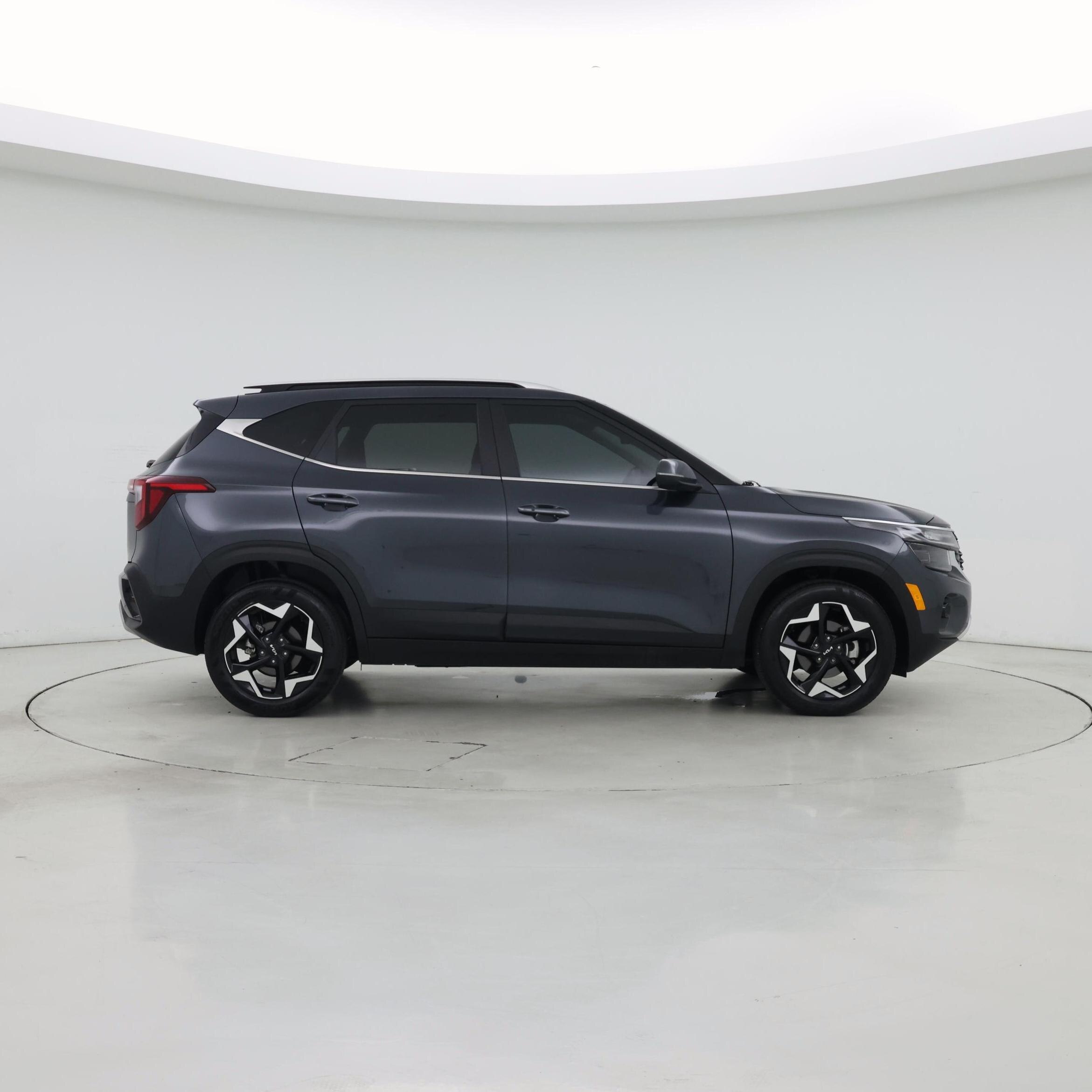 Thumbnail: 2024 Kia Seltos - 7