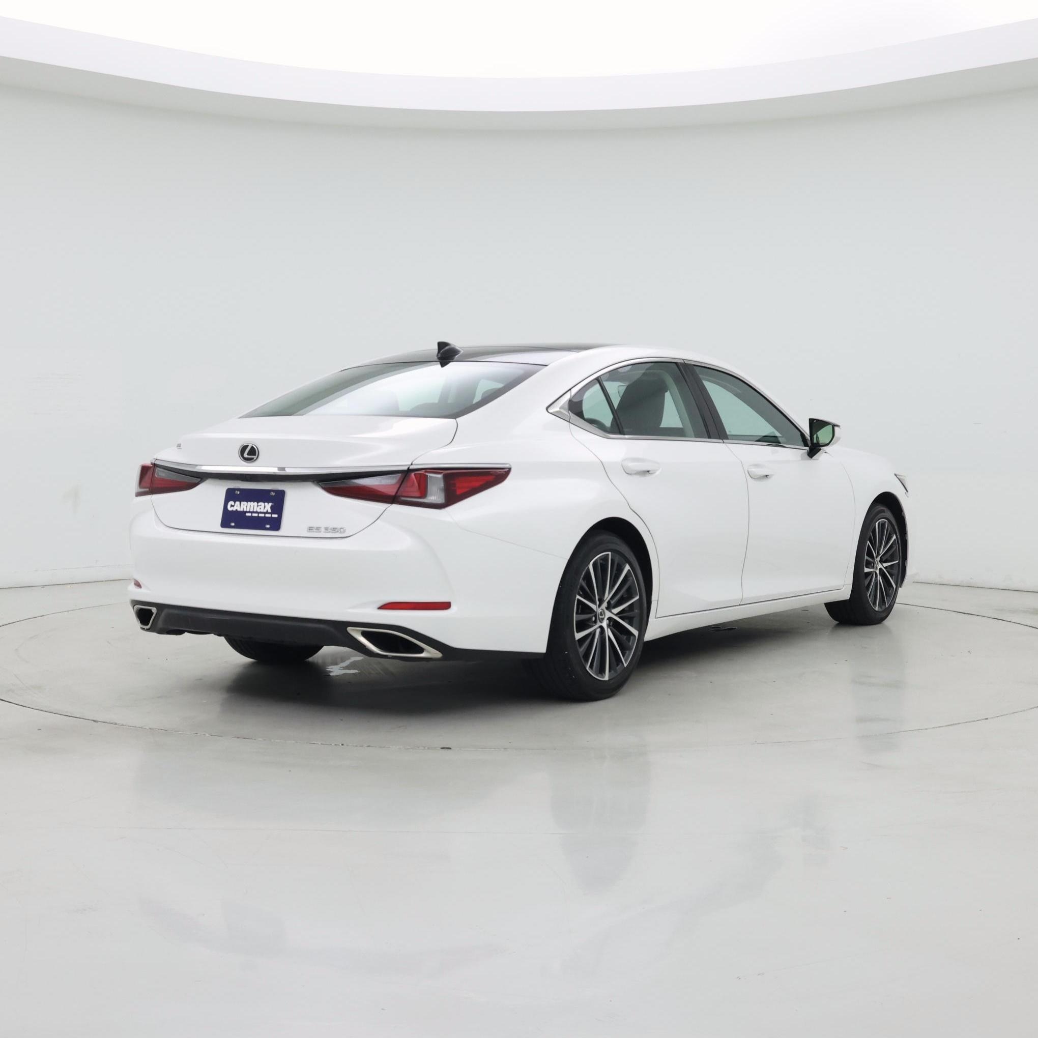 Thumbnail: 2022 Lexus ES - 8