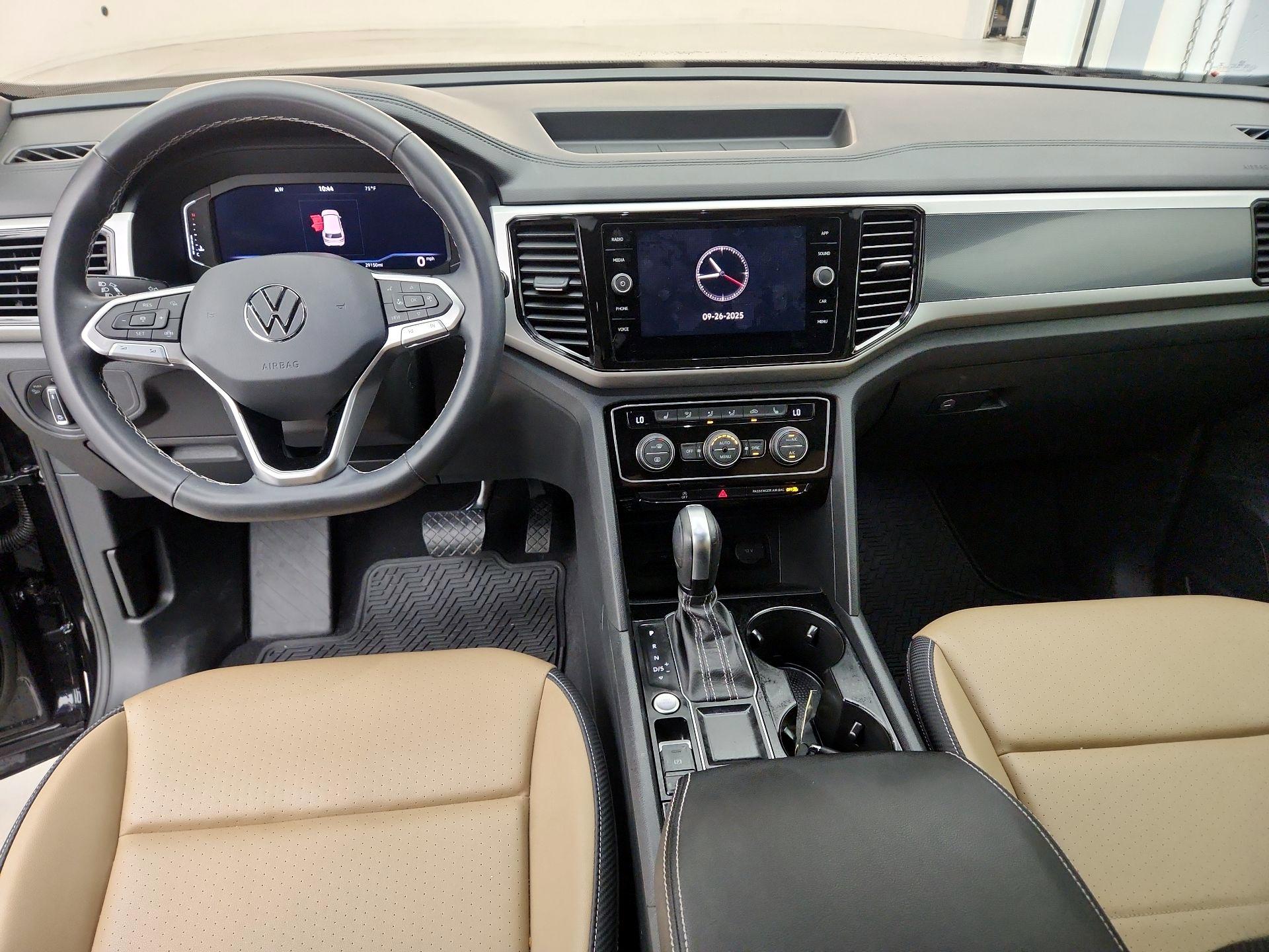 Thumbnail: 2023 Volkswagen Atlas - 9