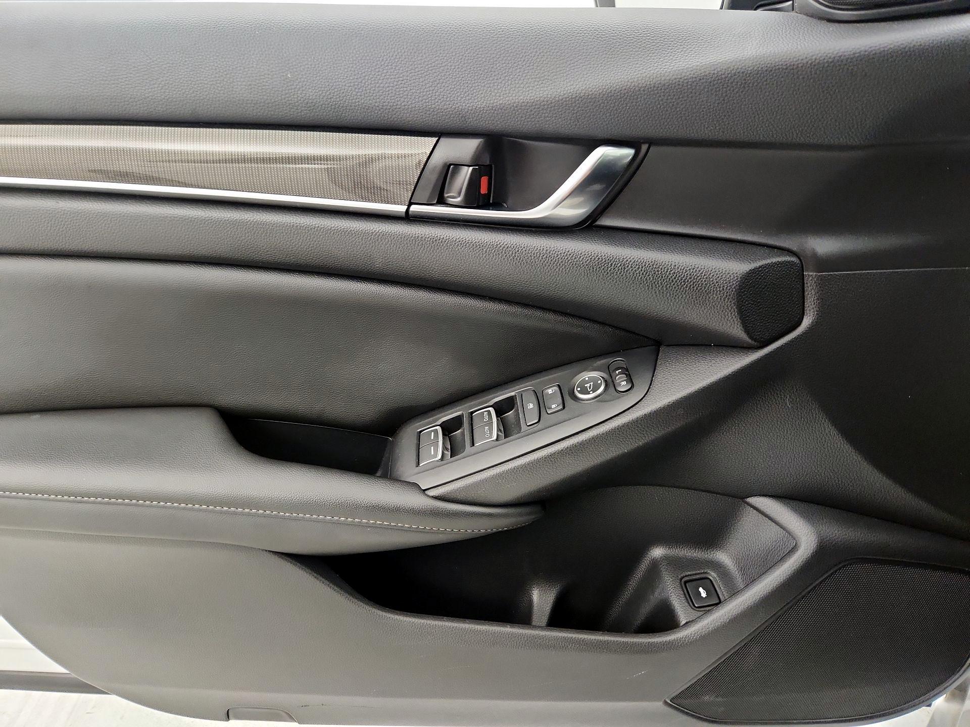 Thumbnail: 2022 Honda Accord - 12