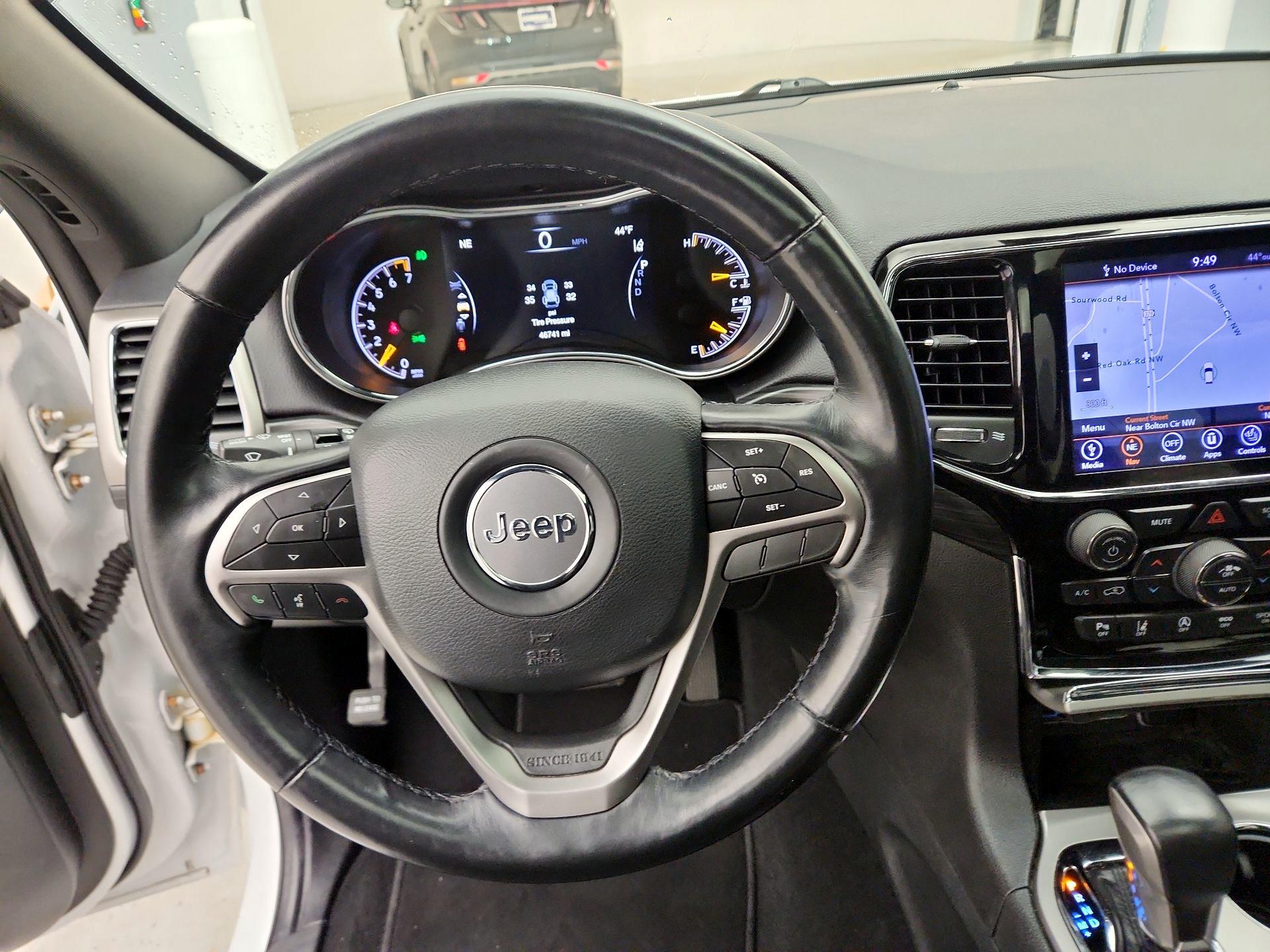 Thumbnail: 2020 Jeep Grand Cherokee - 10