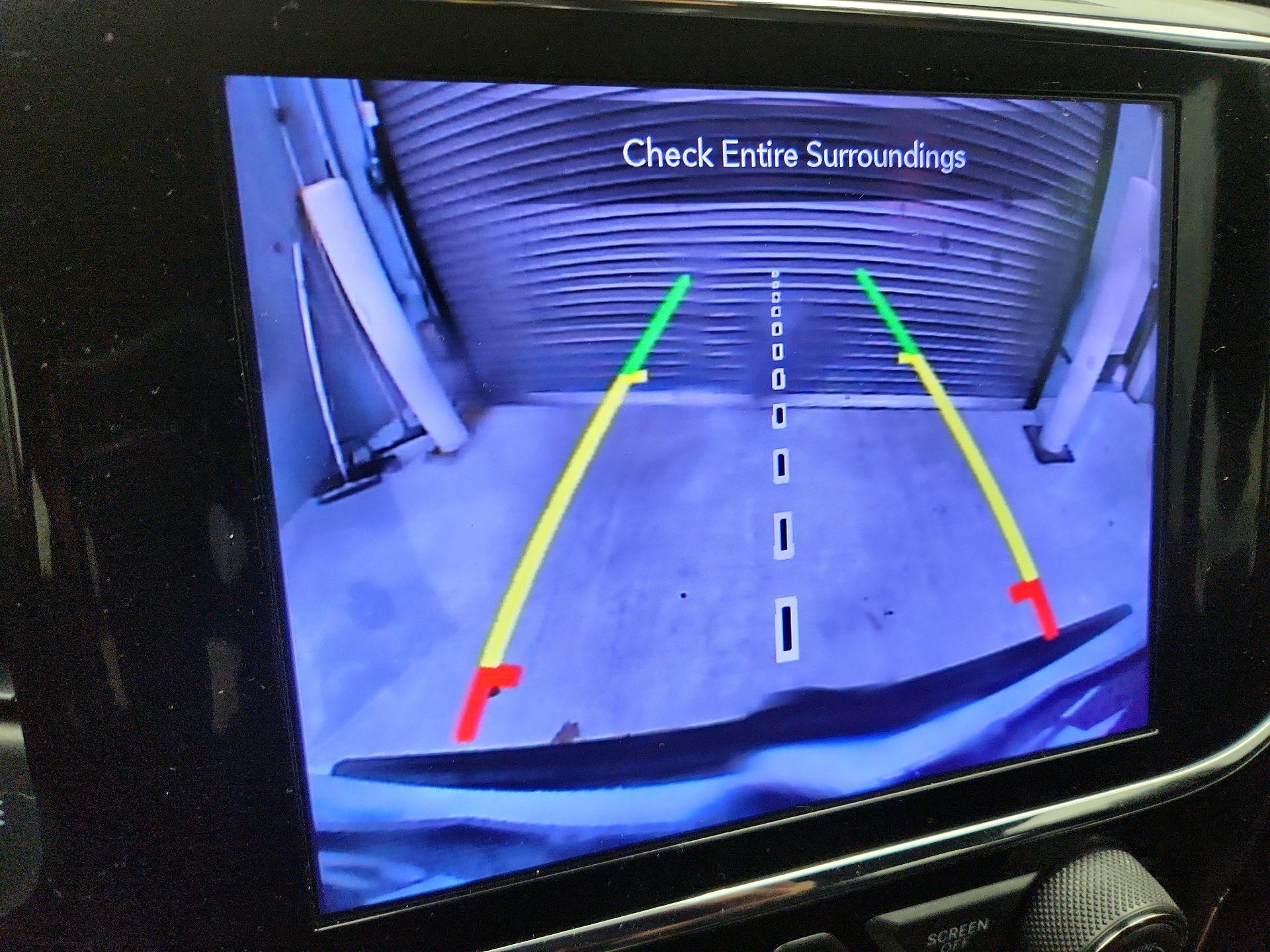 Thumbnail: 2020 Jeep Grand Cherokee - 15