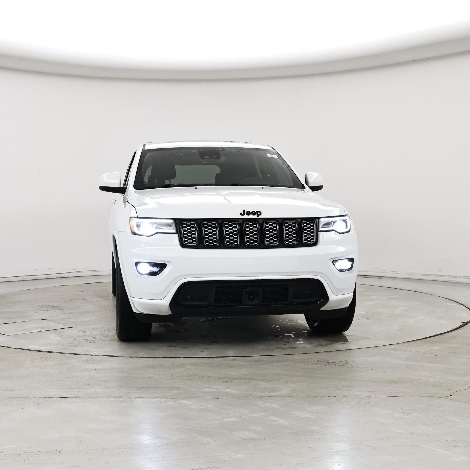 Thumbnail: 2020 Jeep Grand Cherokee - 5