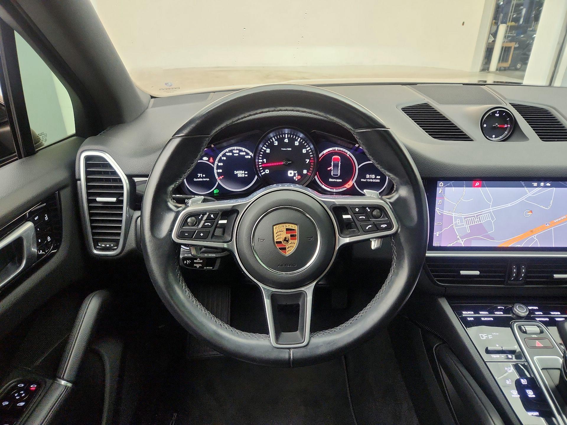 Thumbnail: 2020 Porsche Cayenne - 10