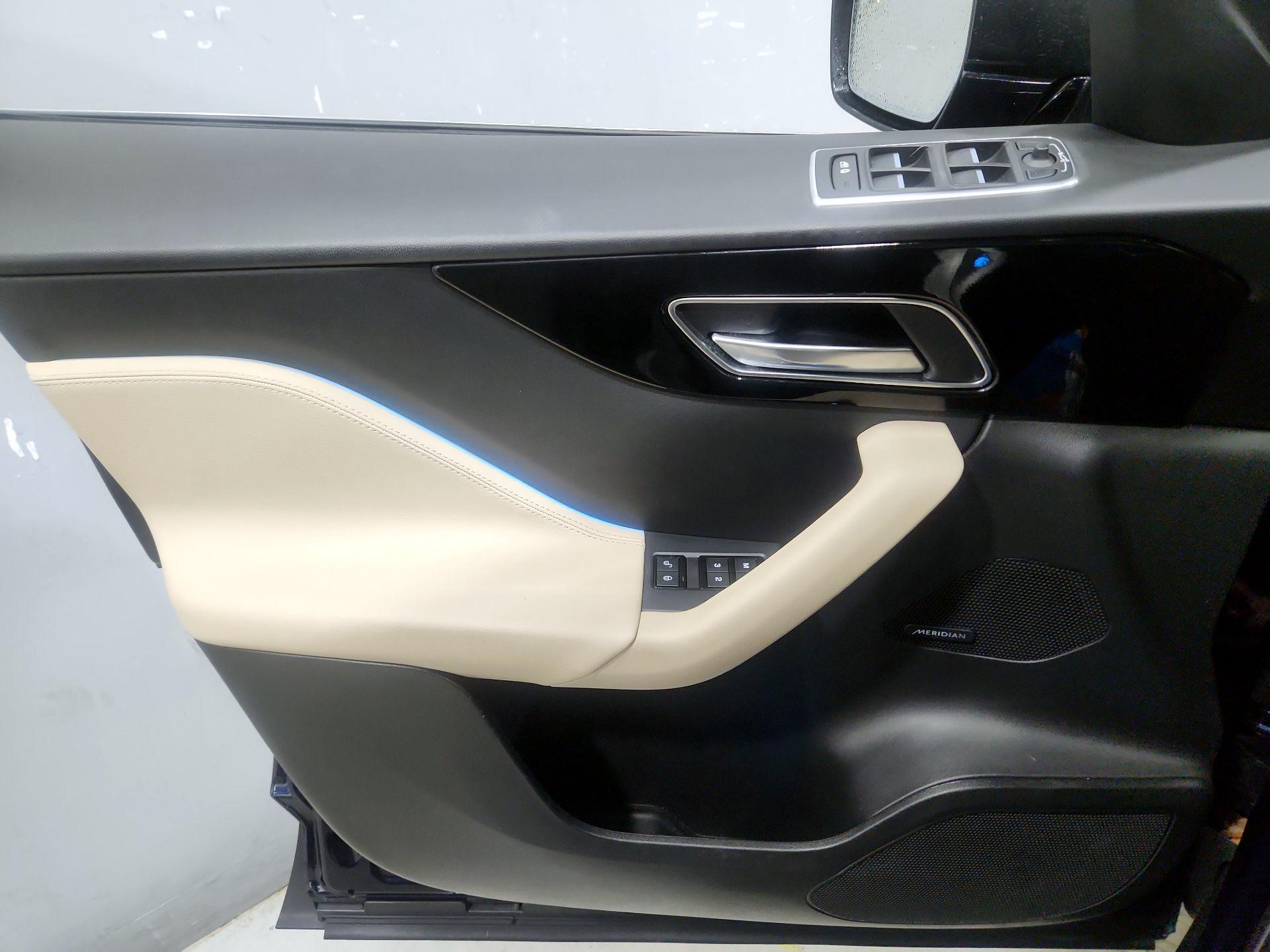 Thumbnail: 2020 Jaguar F-Pace - 12