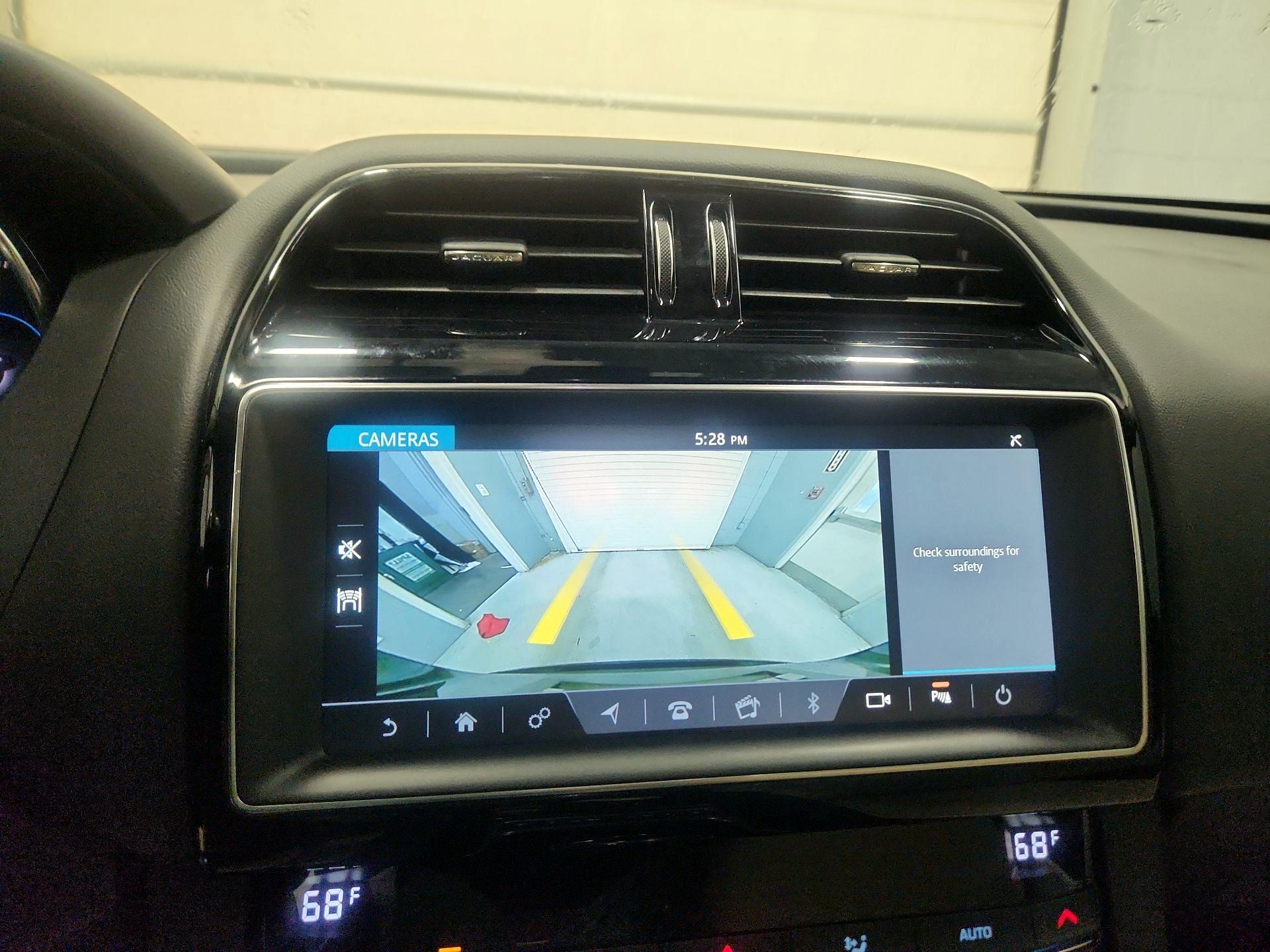 Thumbnail: 2020 Jaguar F-Pace - 14