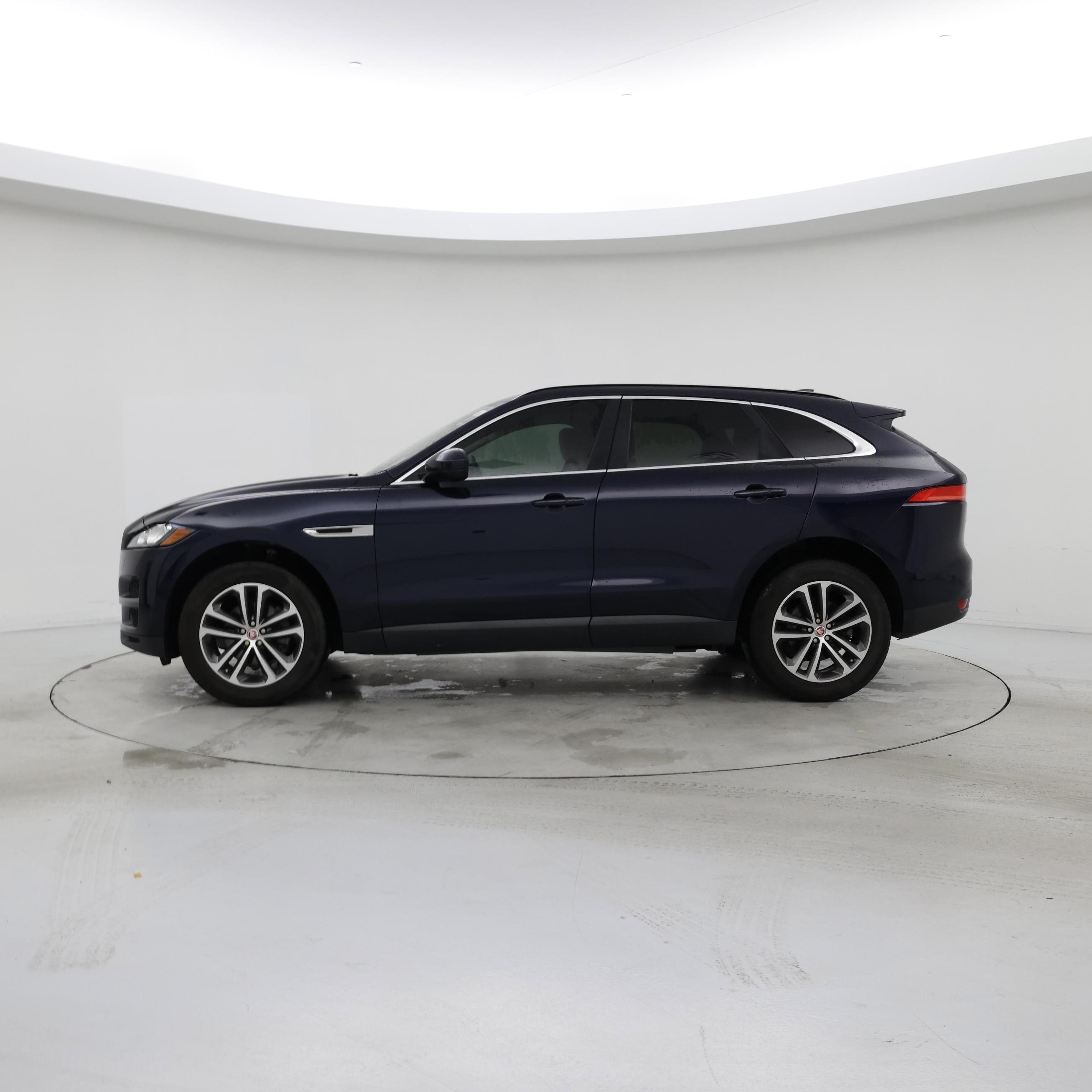 Thumbnail: 2020 Jaguar F-Pace - 3