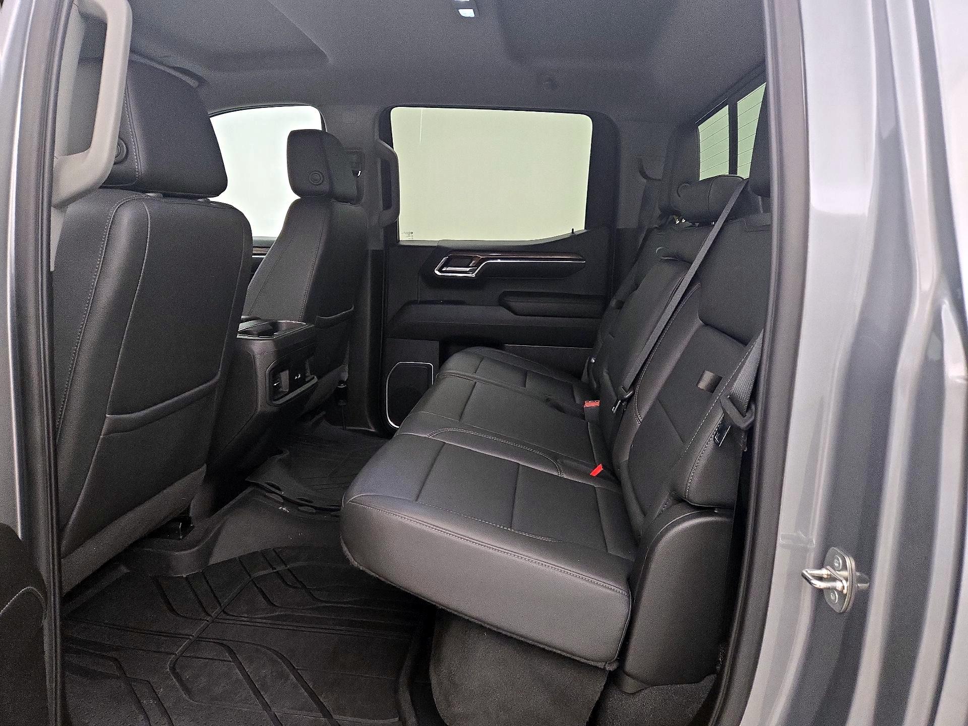 Thumbnail: 2023 Chevrolet Silverado 1500 - 19