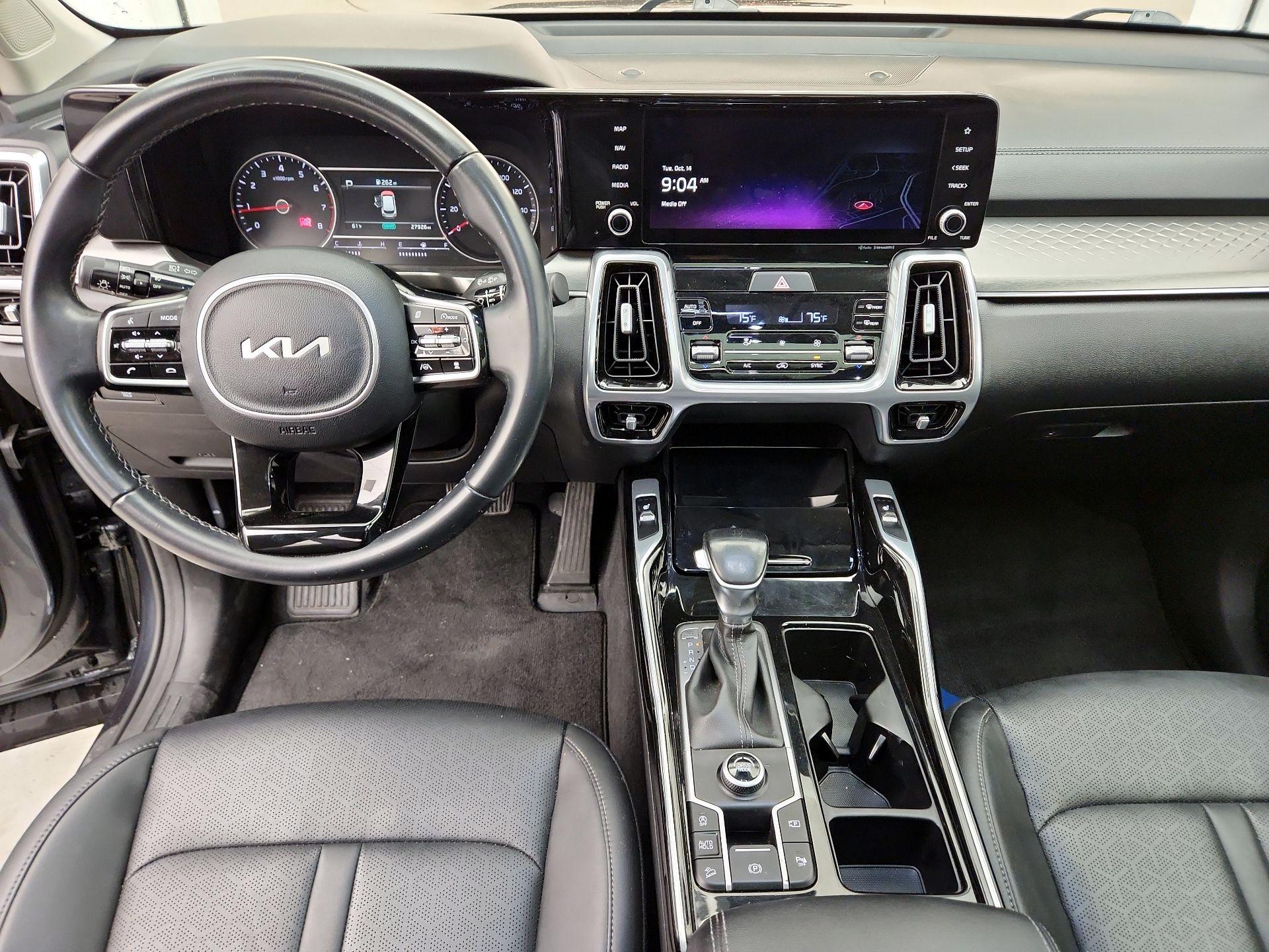 Thumbnail: 2022 Kia Sorento - 9