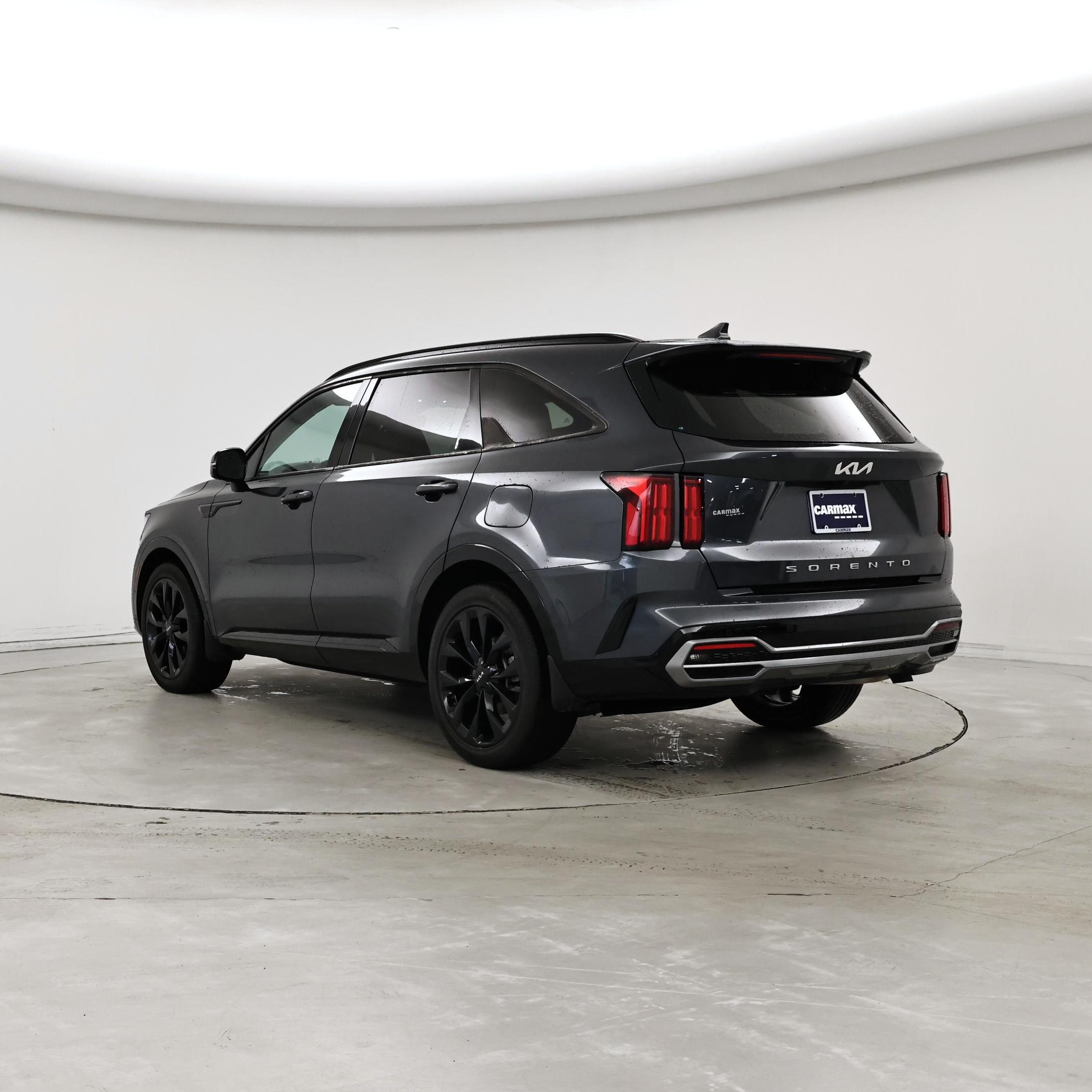 Thumbnail: 2022 Kia Sorento - 2