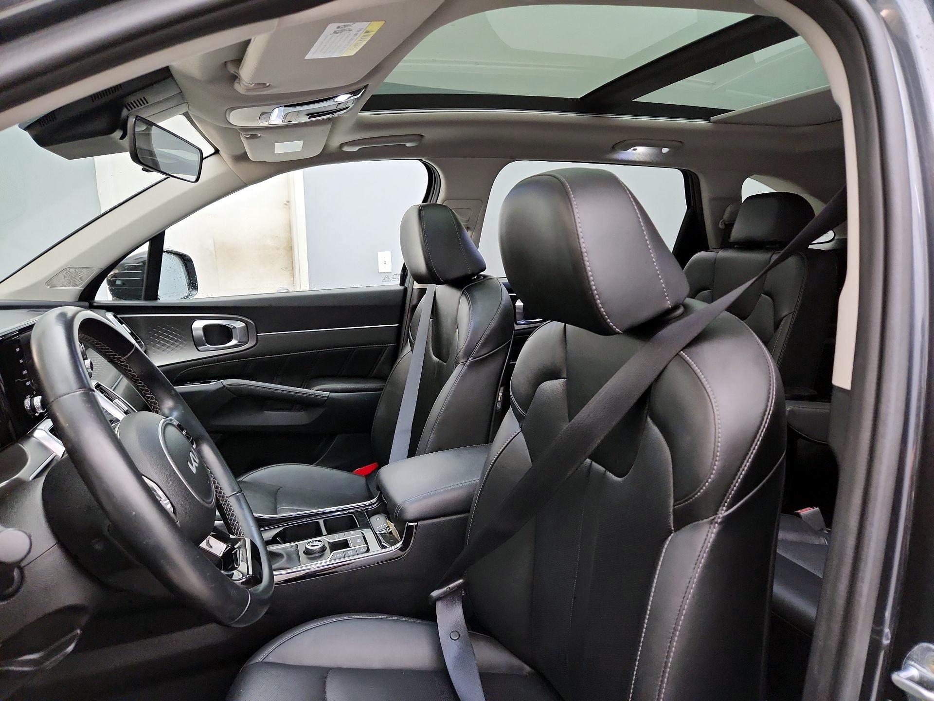 Thumbnail: 2022 Kia Sorento - 20