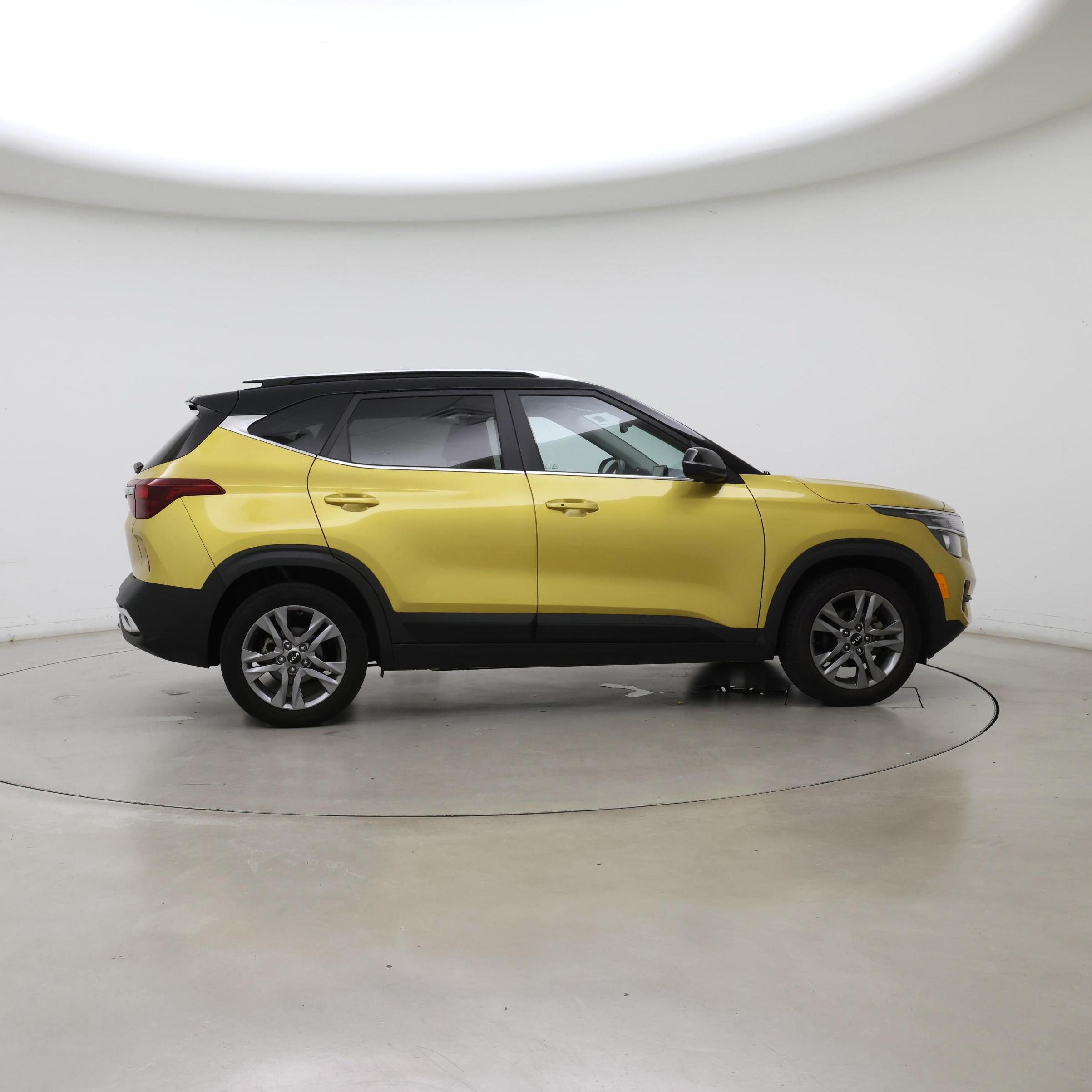 Thumbnail: 2022 Kia Seltos - 7