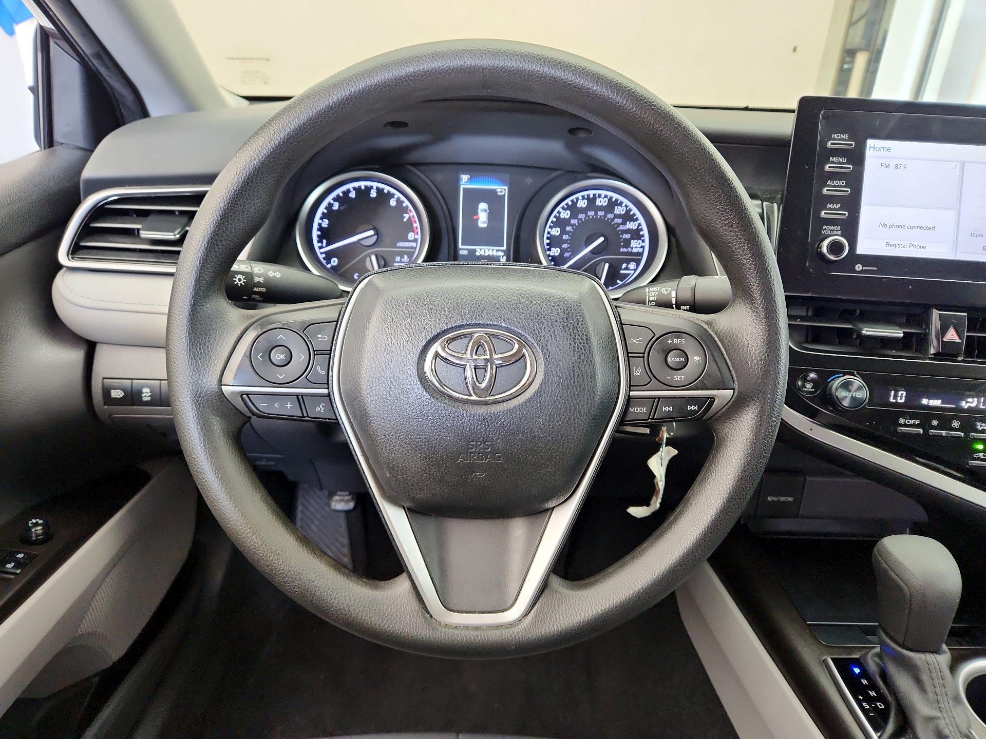 Thumbnail: 2022 Toyota Camry - 10