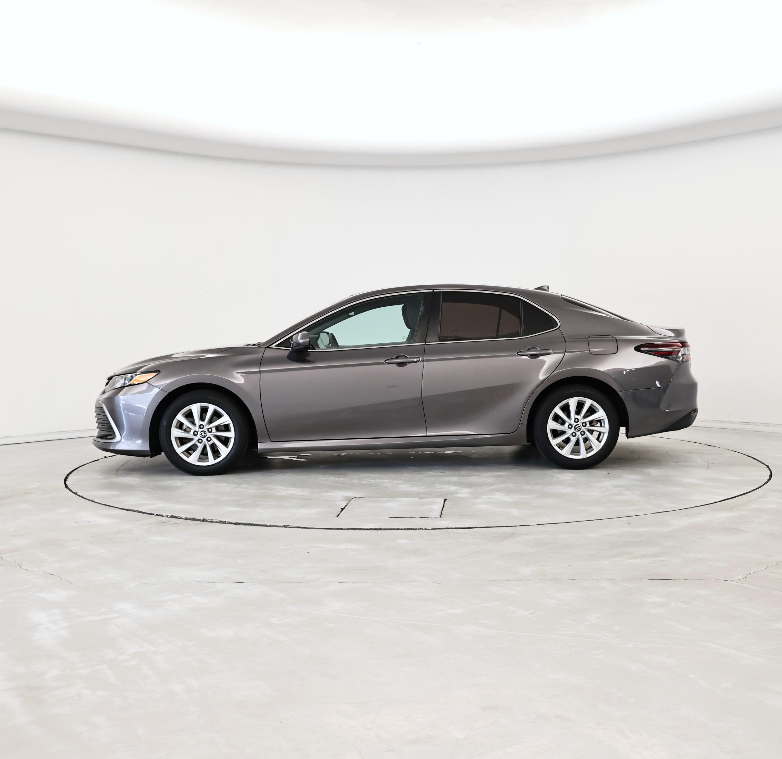 Thumbnail: 2022 Toyota Camry - 3