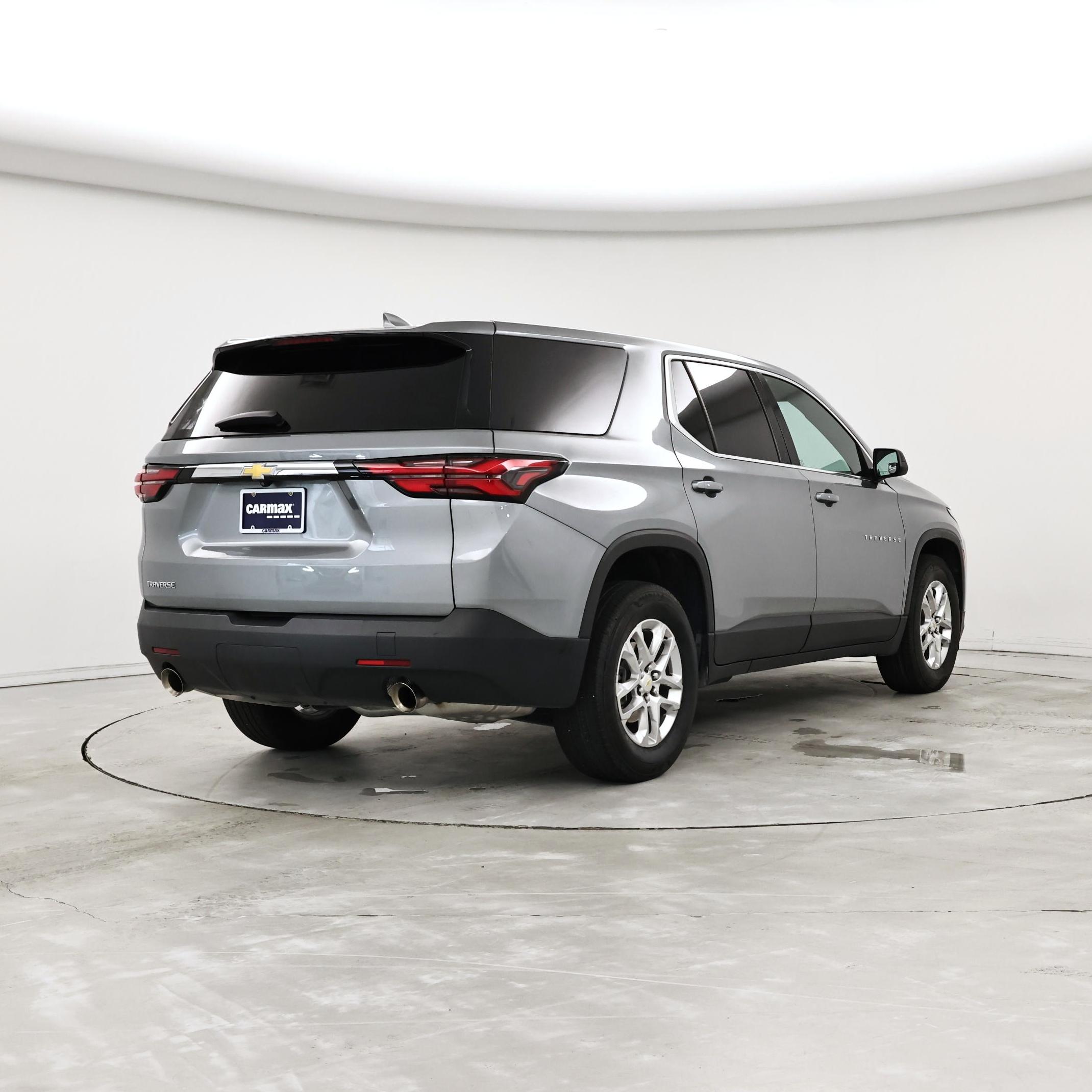 Thumbnail: 2023 Chevrolet Traverse - 8