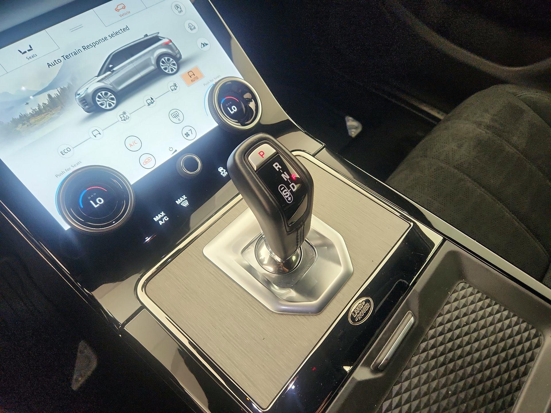 Thumbnail: 2020 Land Rover Range Rover Evoque - 18