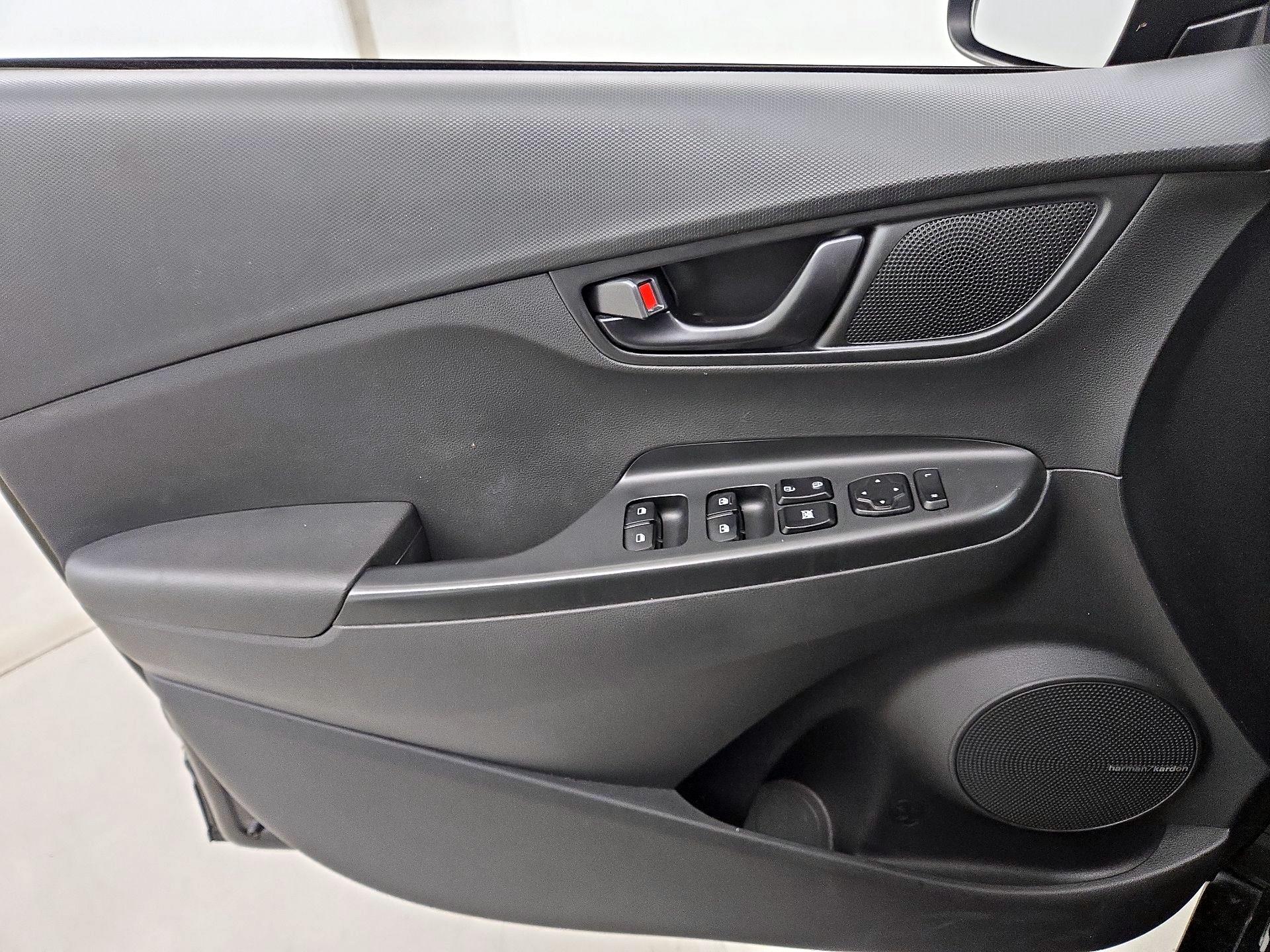 Thumbnail: 2022 Hyundai Kona - 12