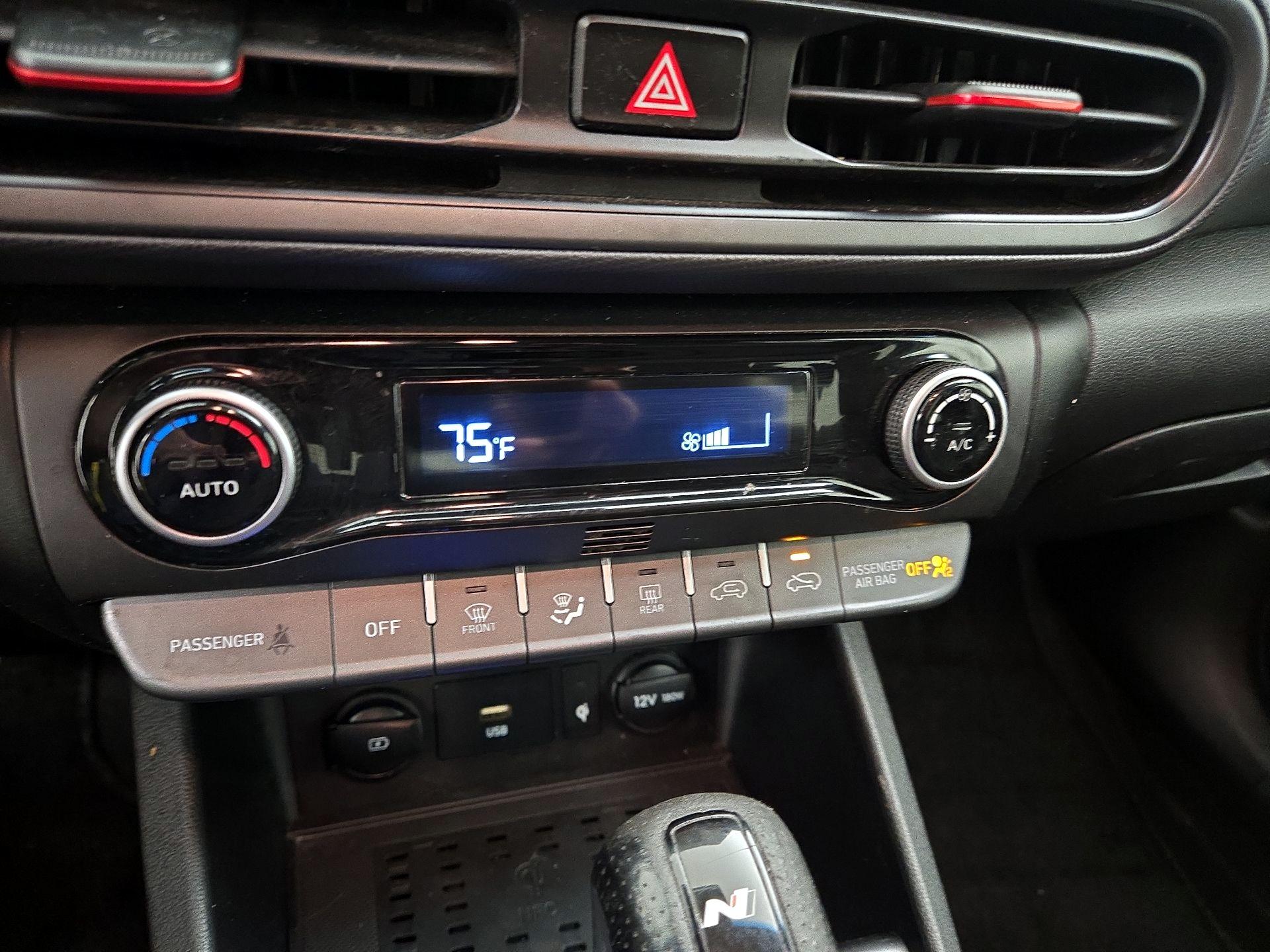 Thumbnail: 2022 Hyundai Kona - 17