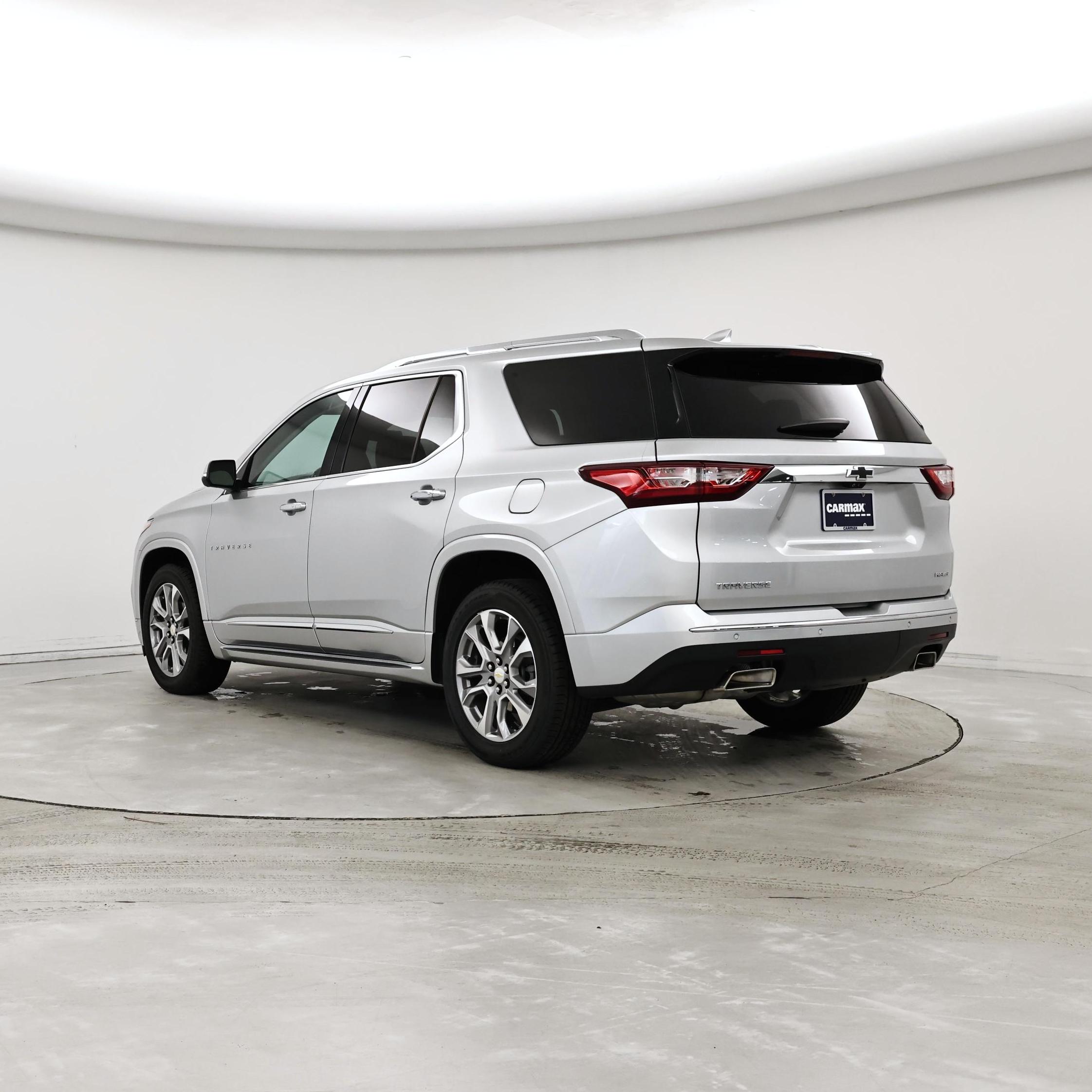 Thumbnail: 2021 Chevrolet Traverse - 2