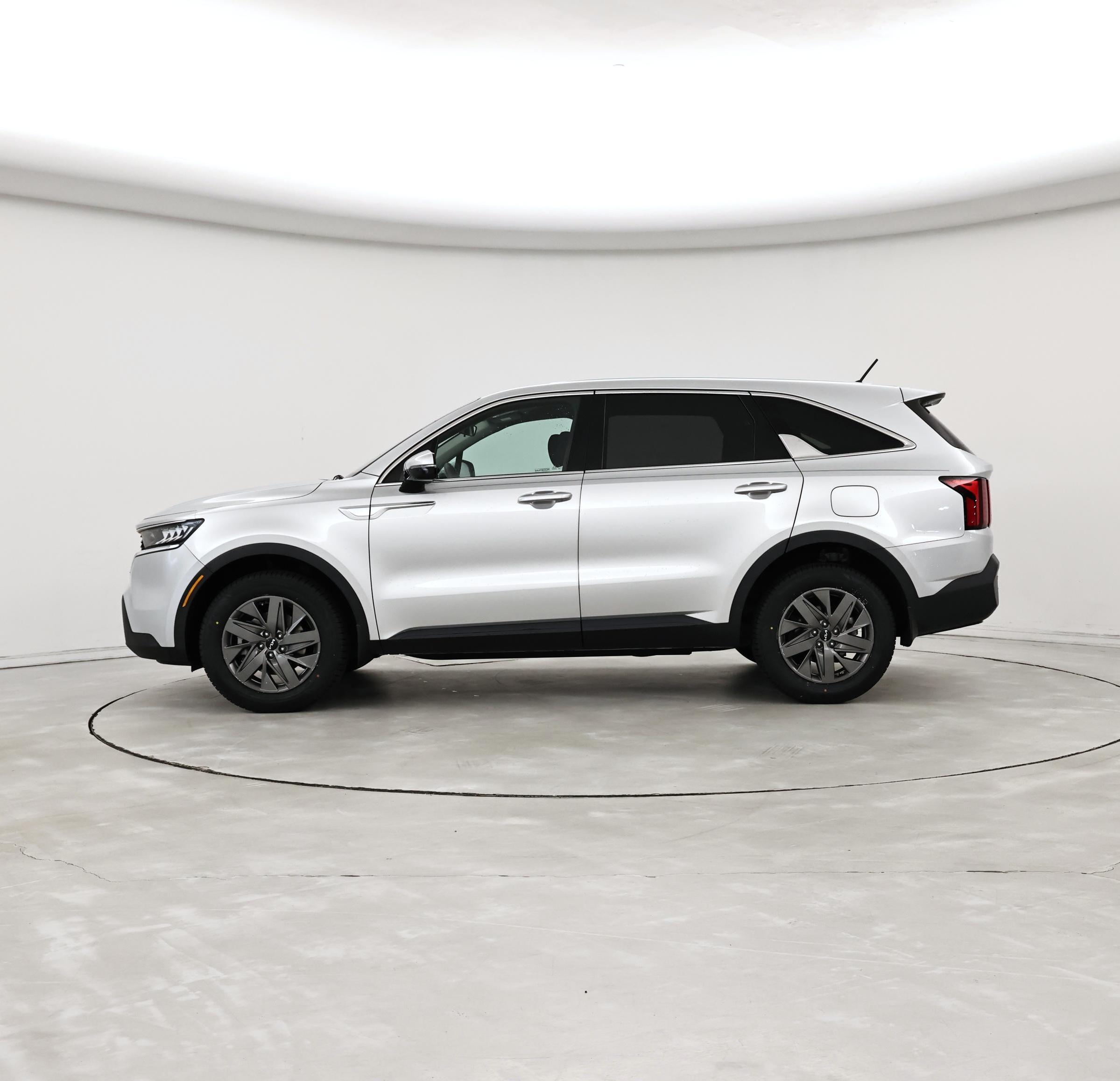 Thumbnail: 2022 Kia Sorento - 3