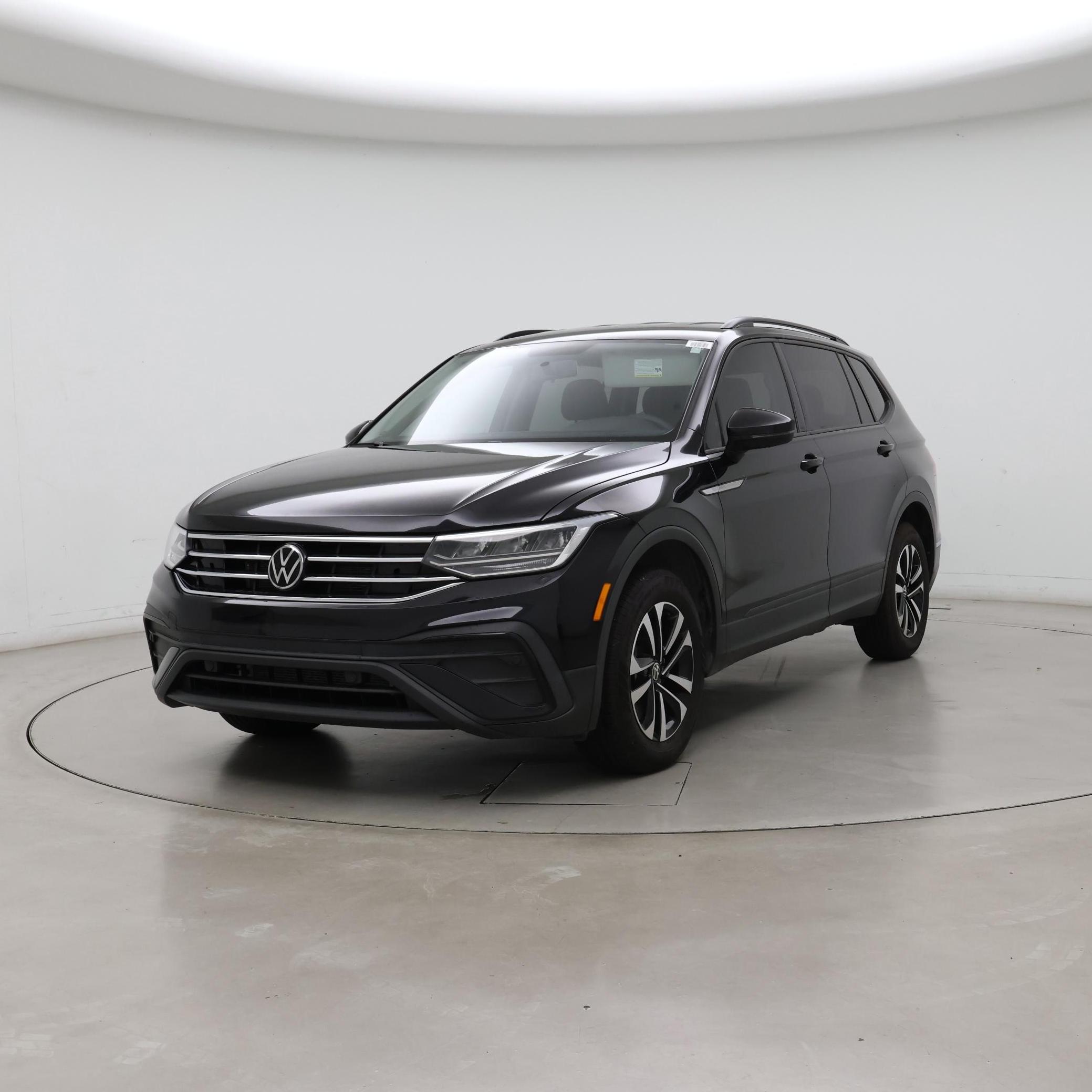 Thumbnail: 2022 Volkswagen Tiguan - 4