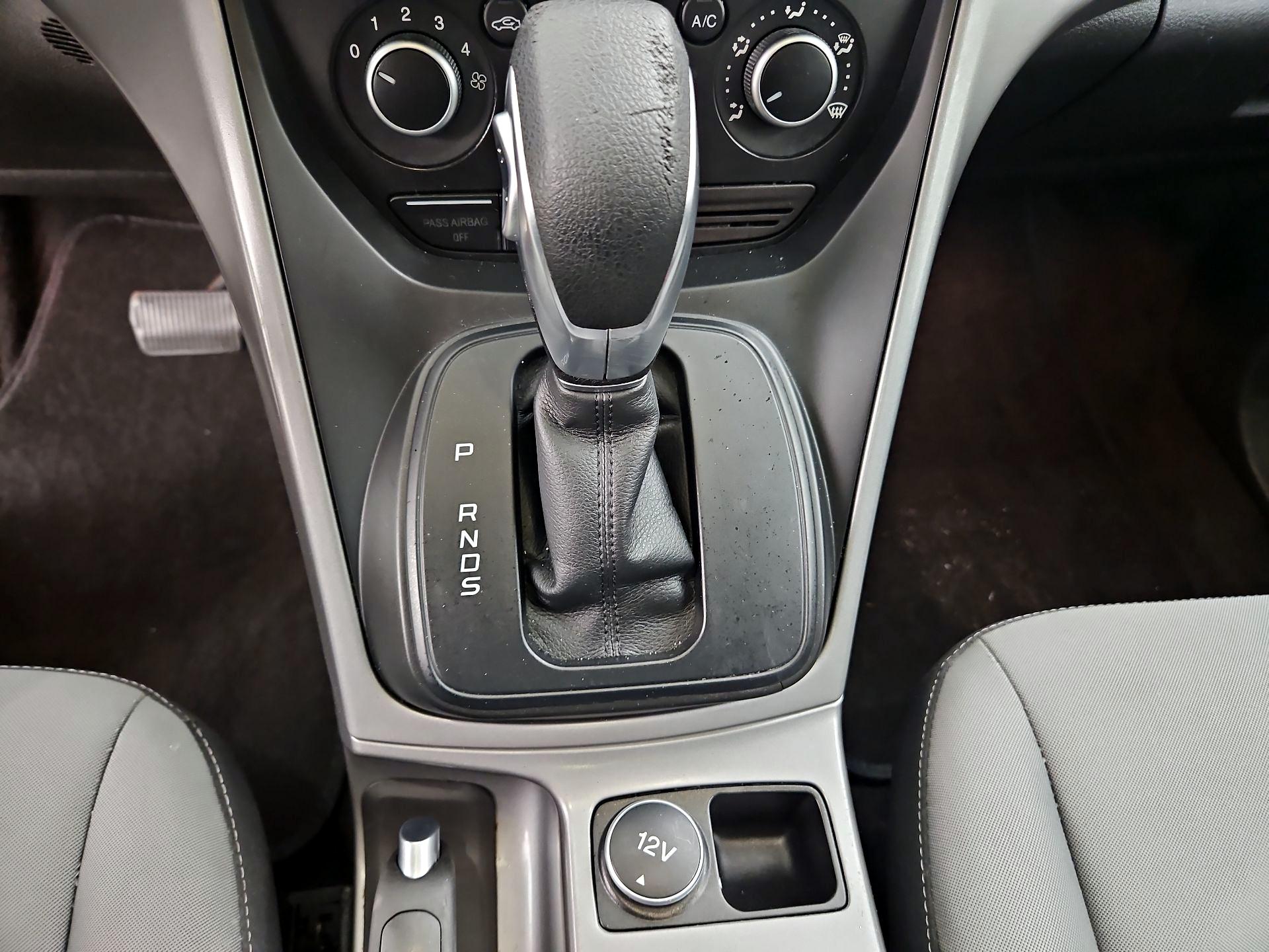 Thumbnail: 2016 Ford Escape - 17