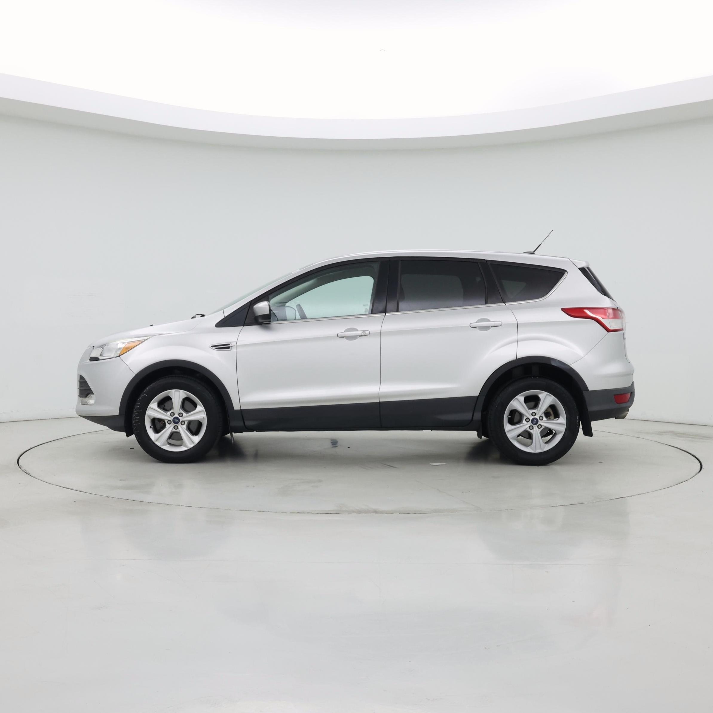 Thumbnail: 2016 Ford Escape - 3