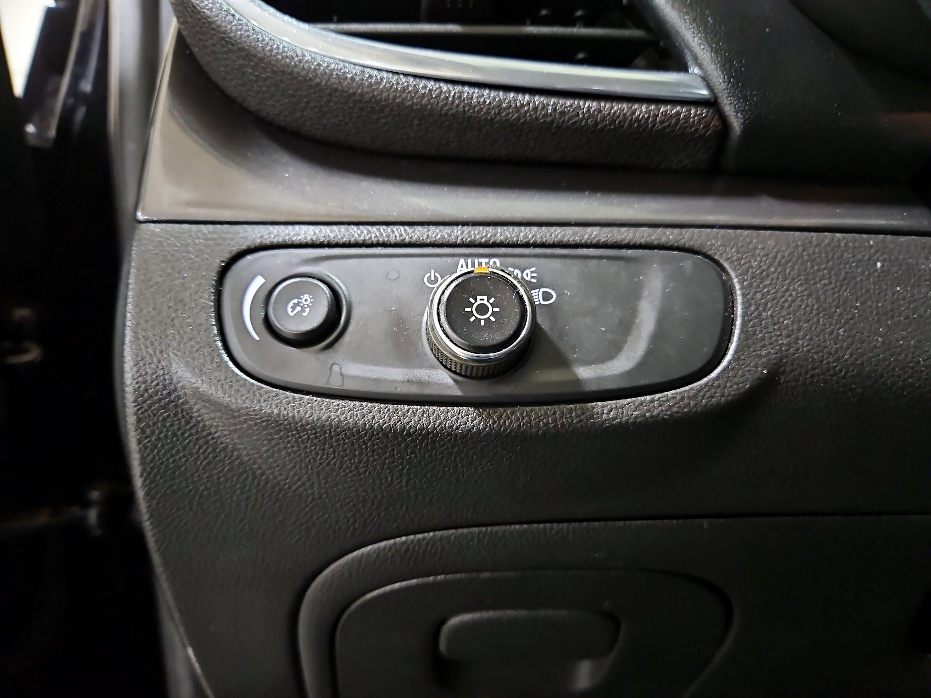 Thumbnail: 2018 Buick Encore - 13