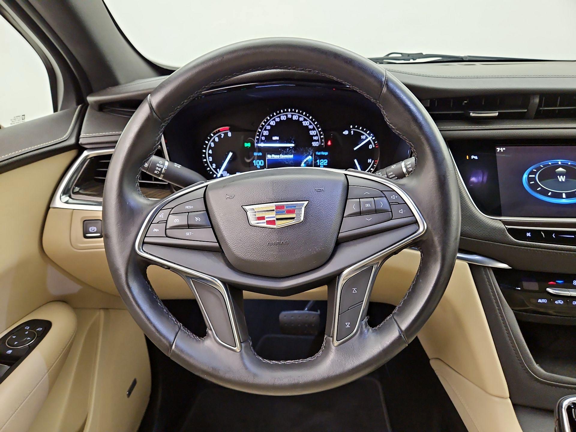Thumbnail: 2018 Cadillac XT5 - 10