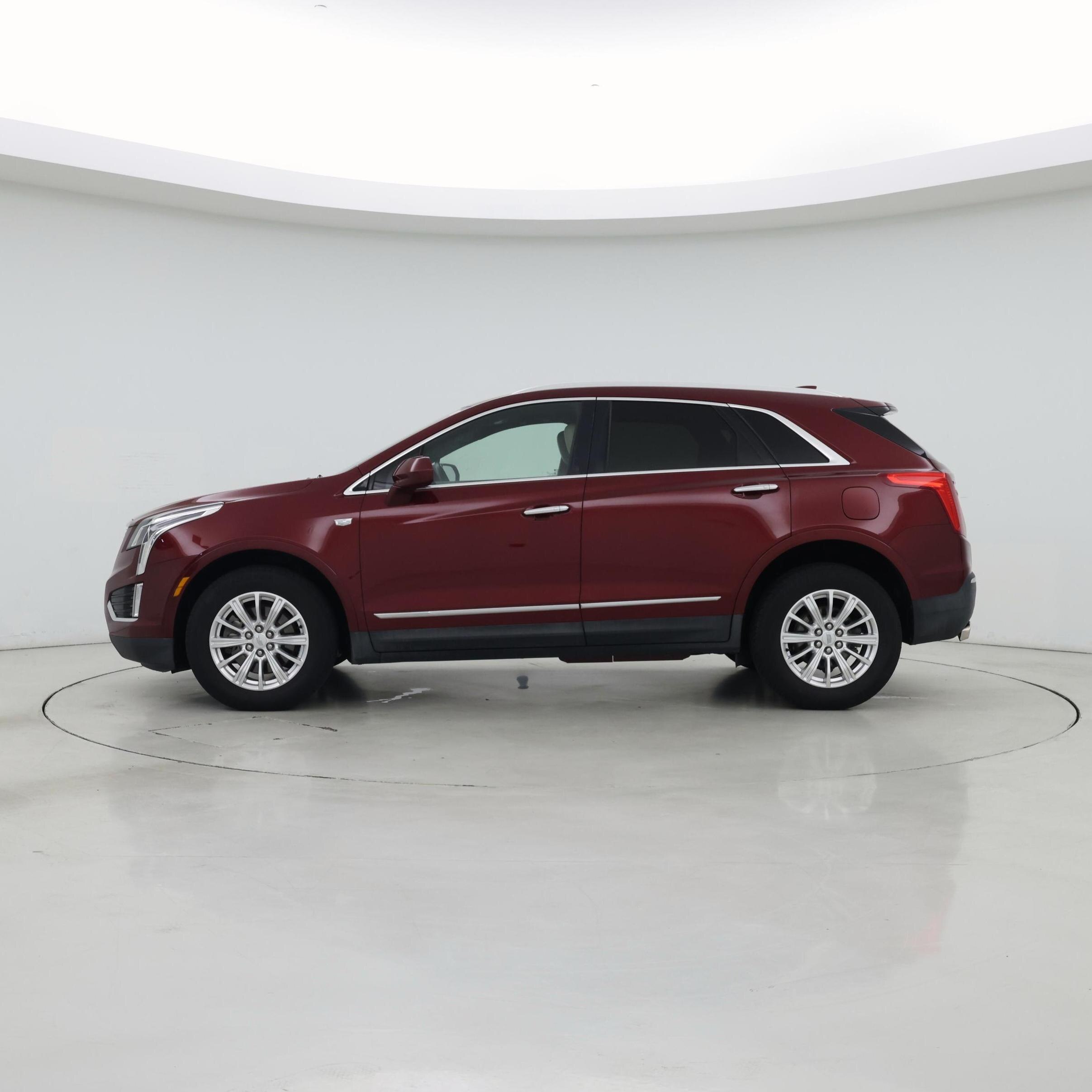 Thumbnail: 2018 Cadillac XT5 - 3