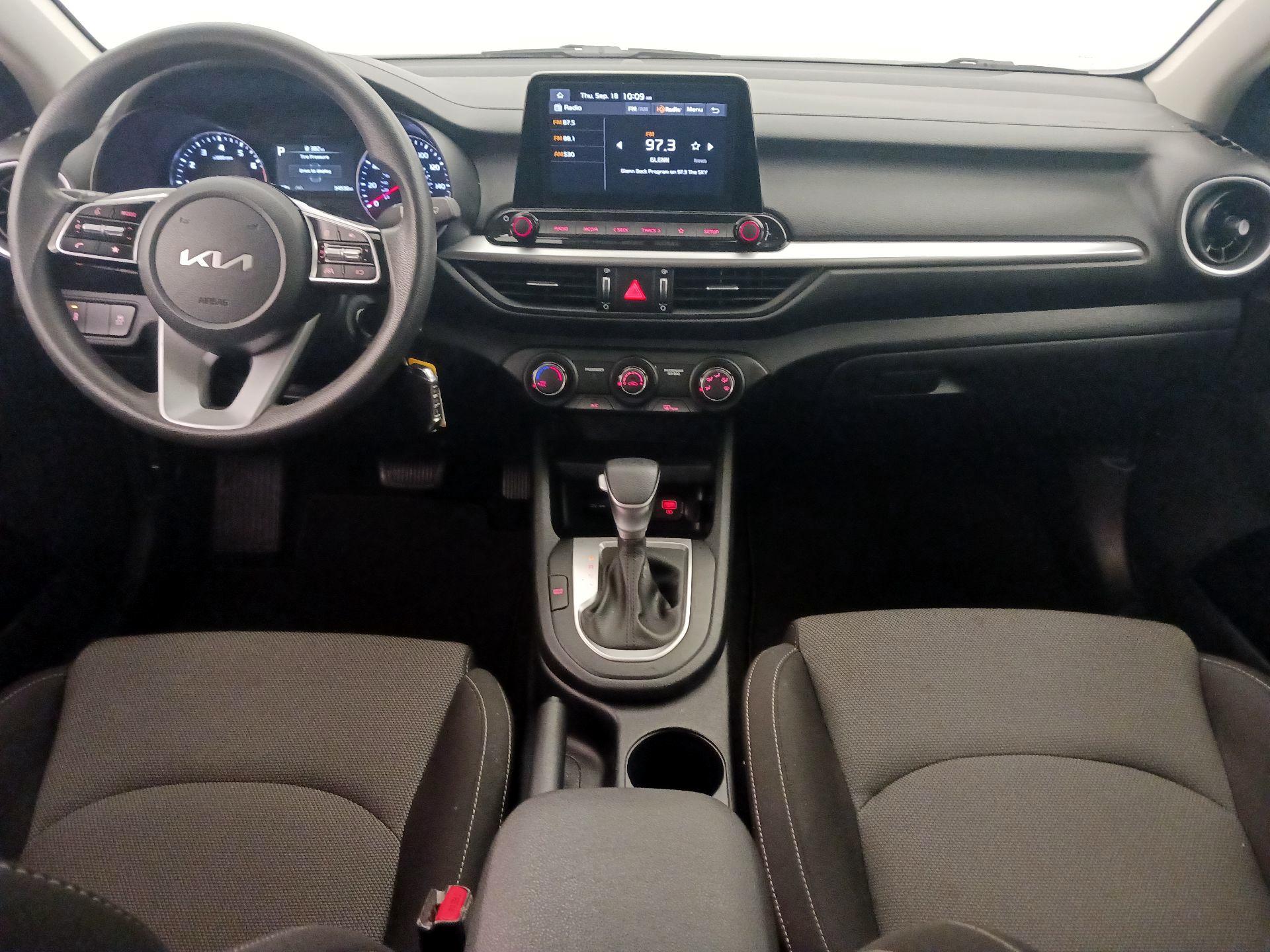 Thumbnail: 2024 Kia Forte - 9