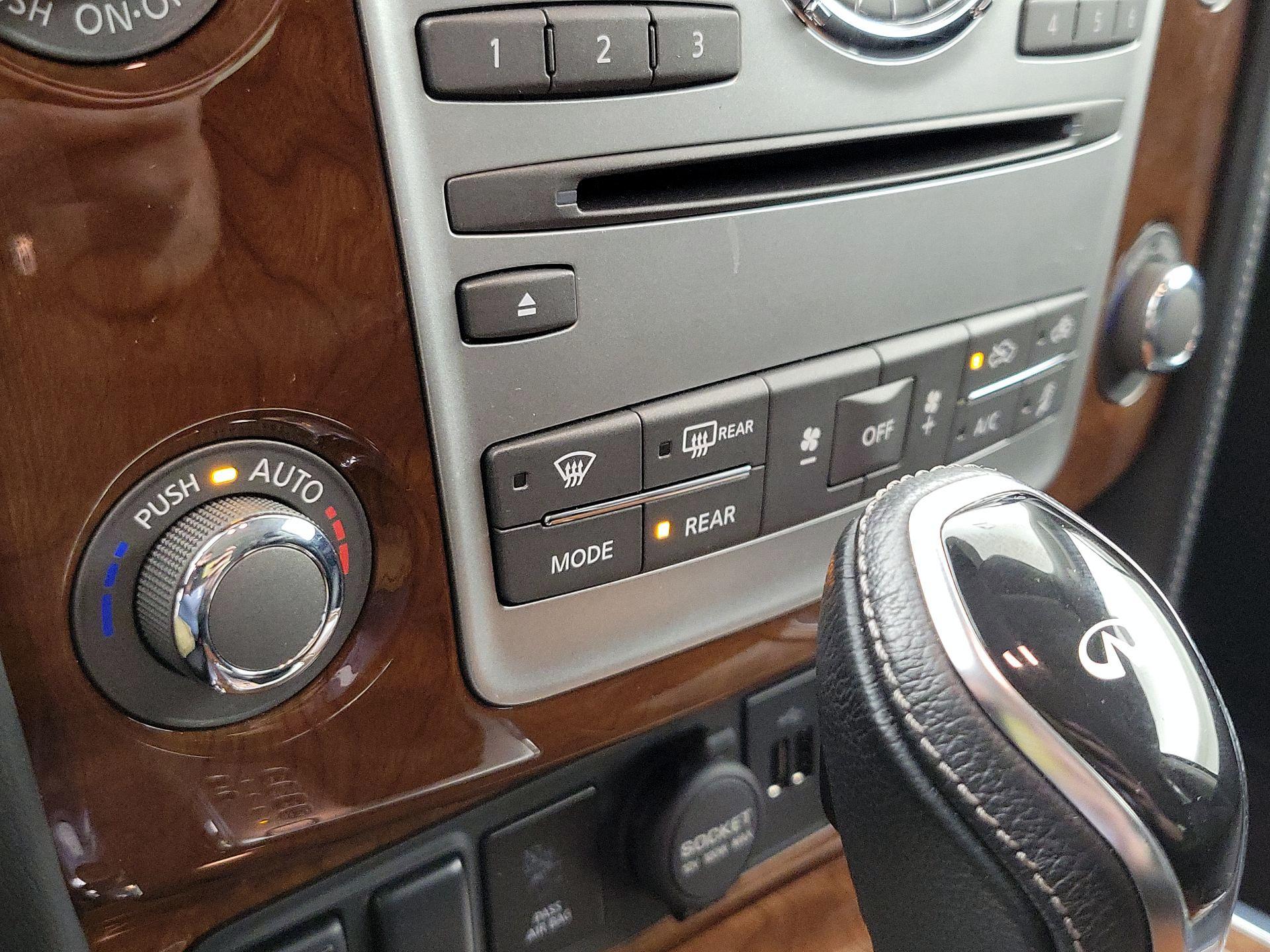 Thumbnail: 2018 INFINITI QX80 - 17