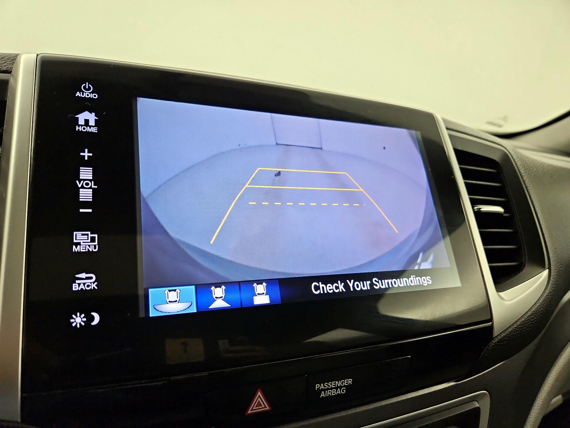 Thumbnail: 2018 Honda Pilot - 14