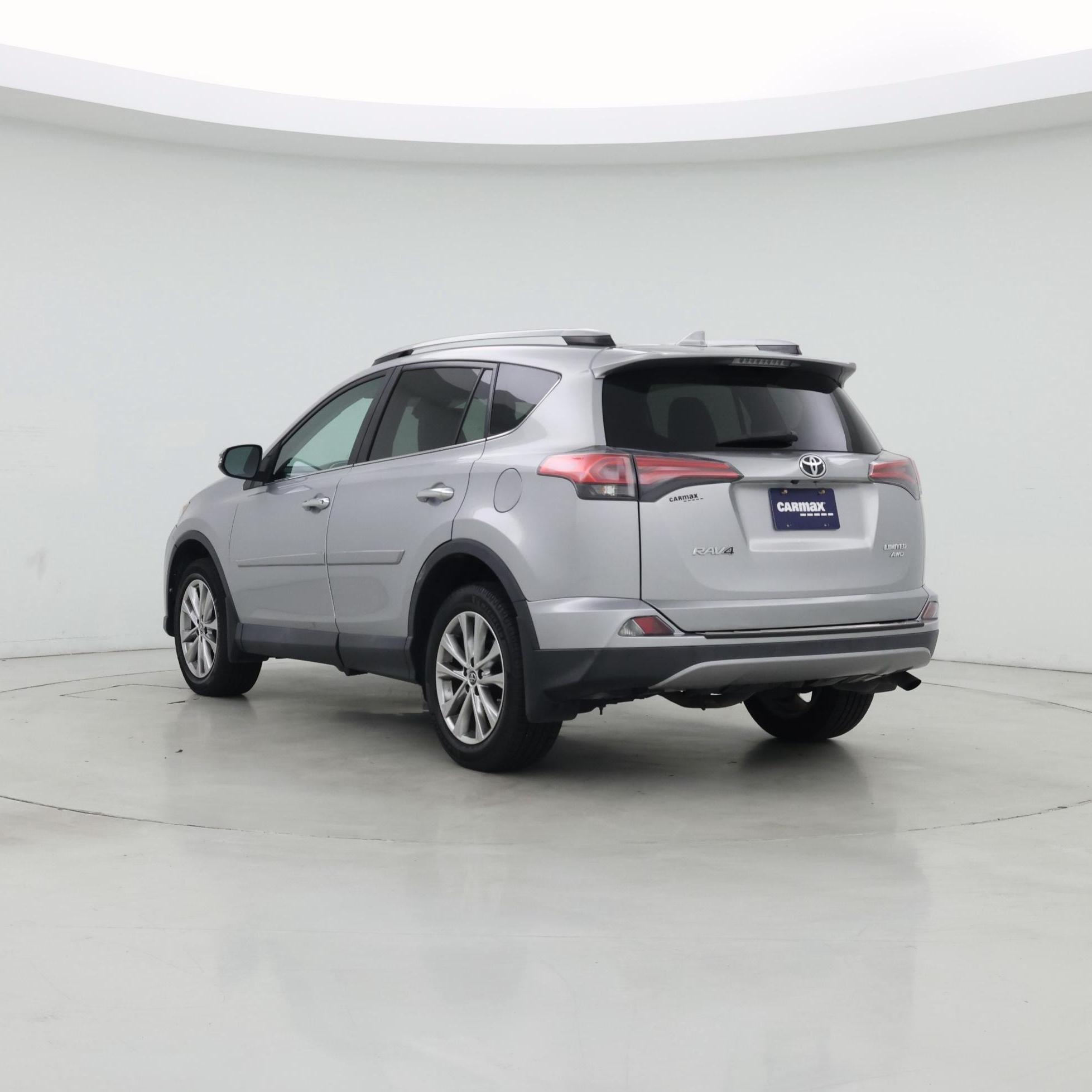 Thumbnail: 2017 Toyota RAV4 - 2