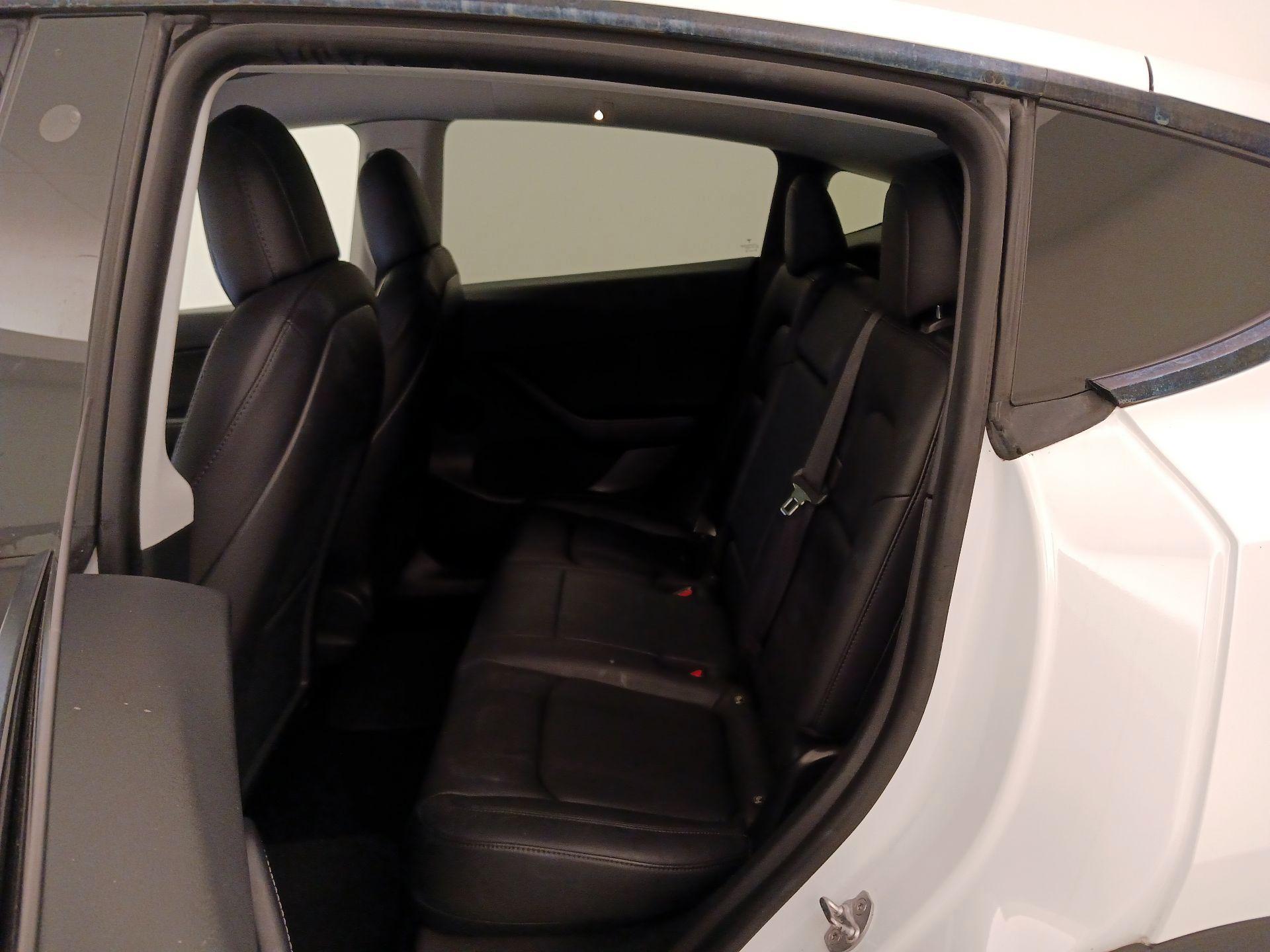 Thumbnail: 2021 Tesla Model Y - 19