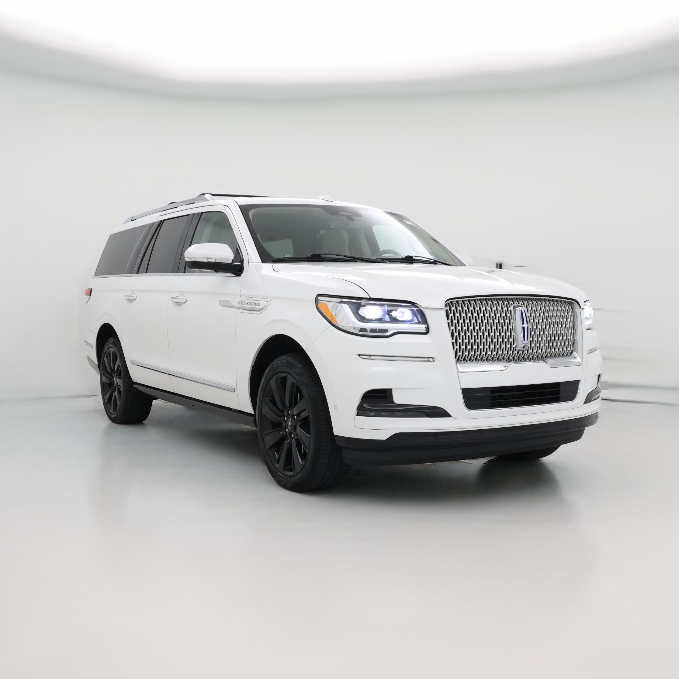 Thumbnail: 2022 Lincoln Navigator L - 1