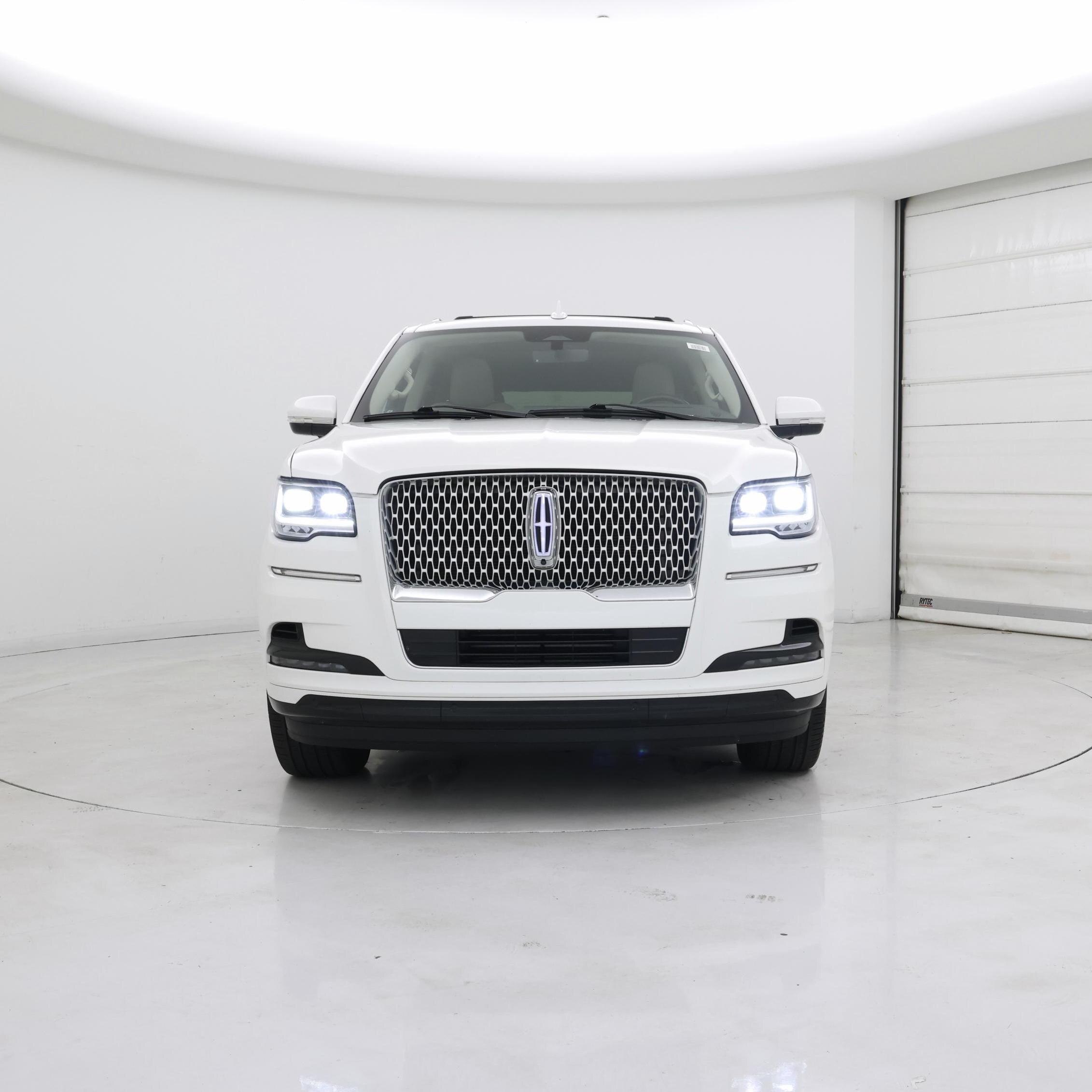 Thumbnail: 2022 Lincoln Navigator L - 5