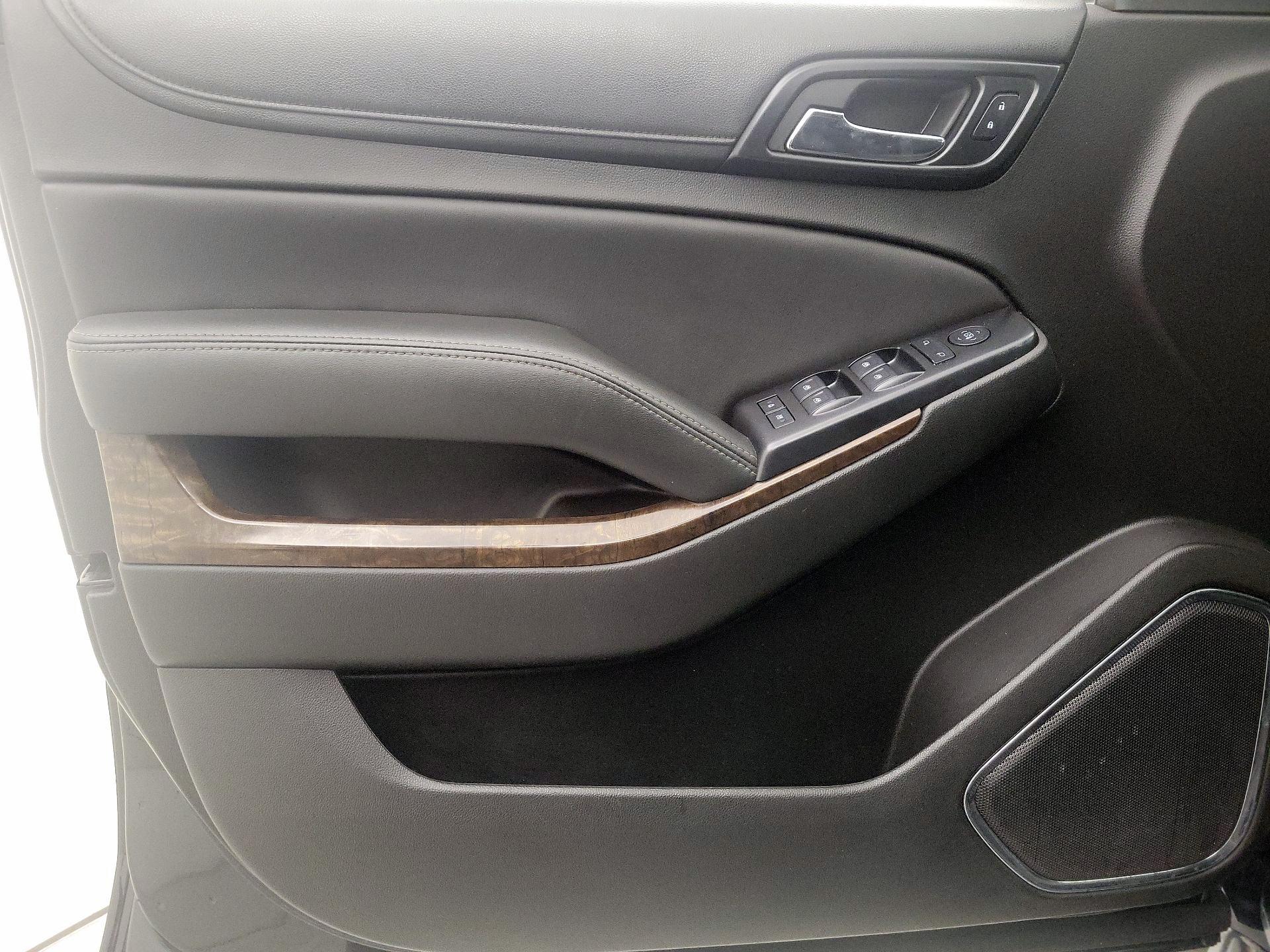 Thumbnail: 2017 Chevrolet Tahoe - 12